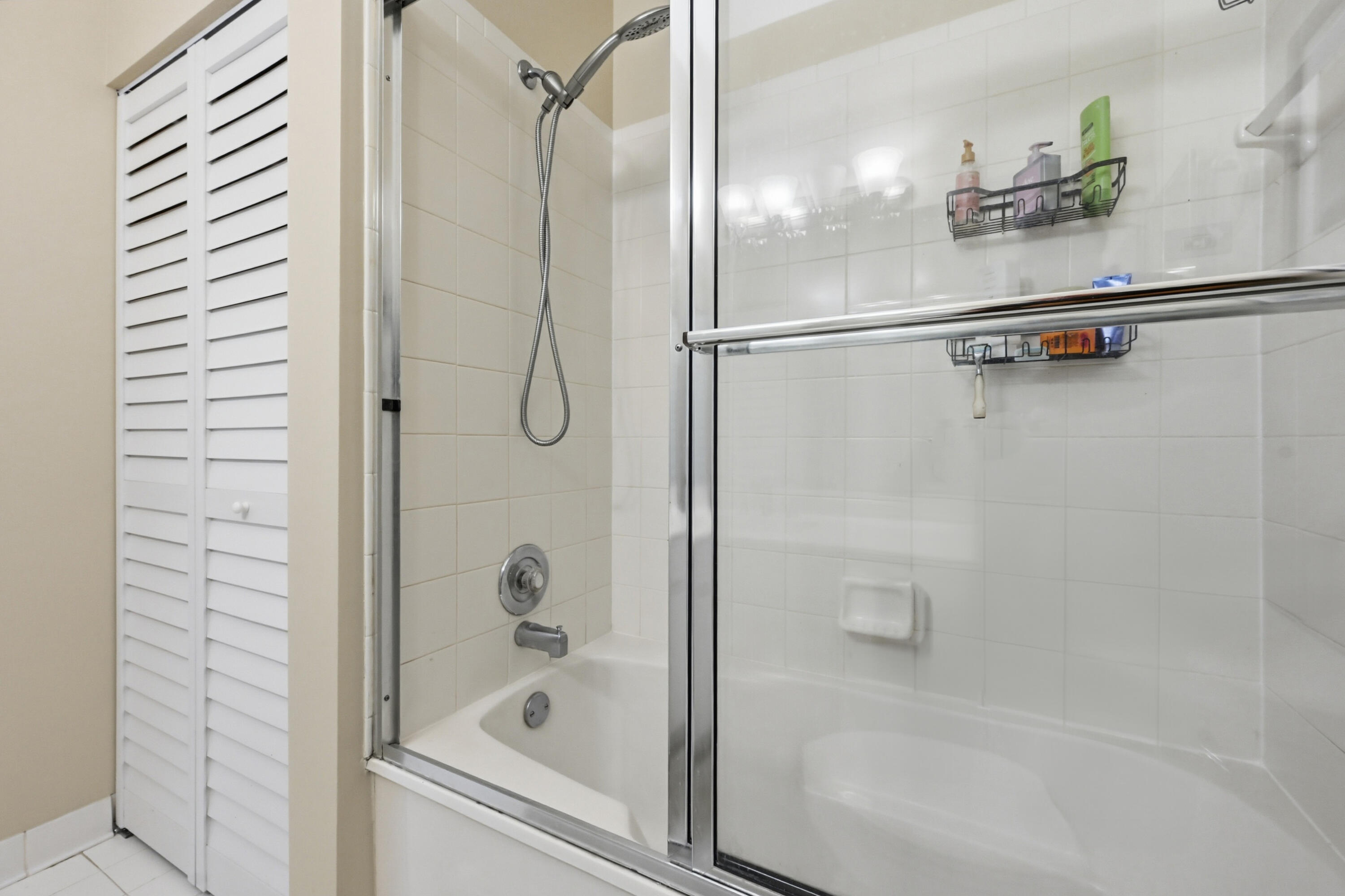 4115 Carriage Drive P2