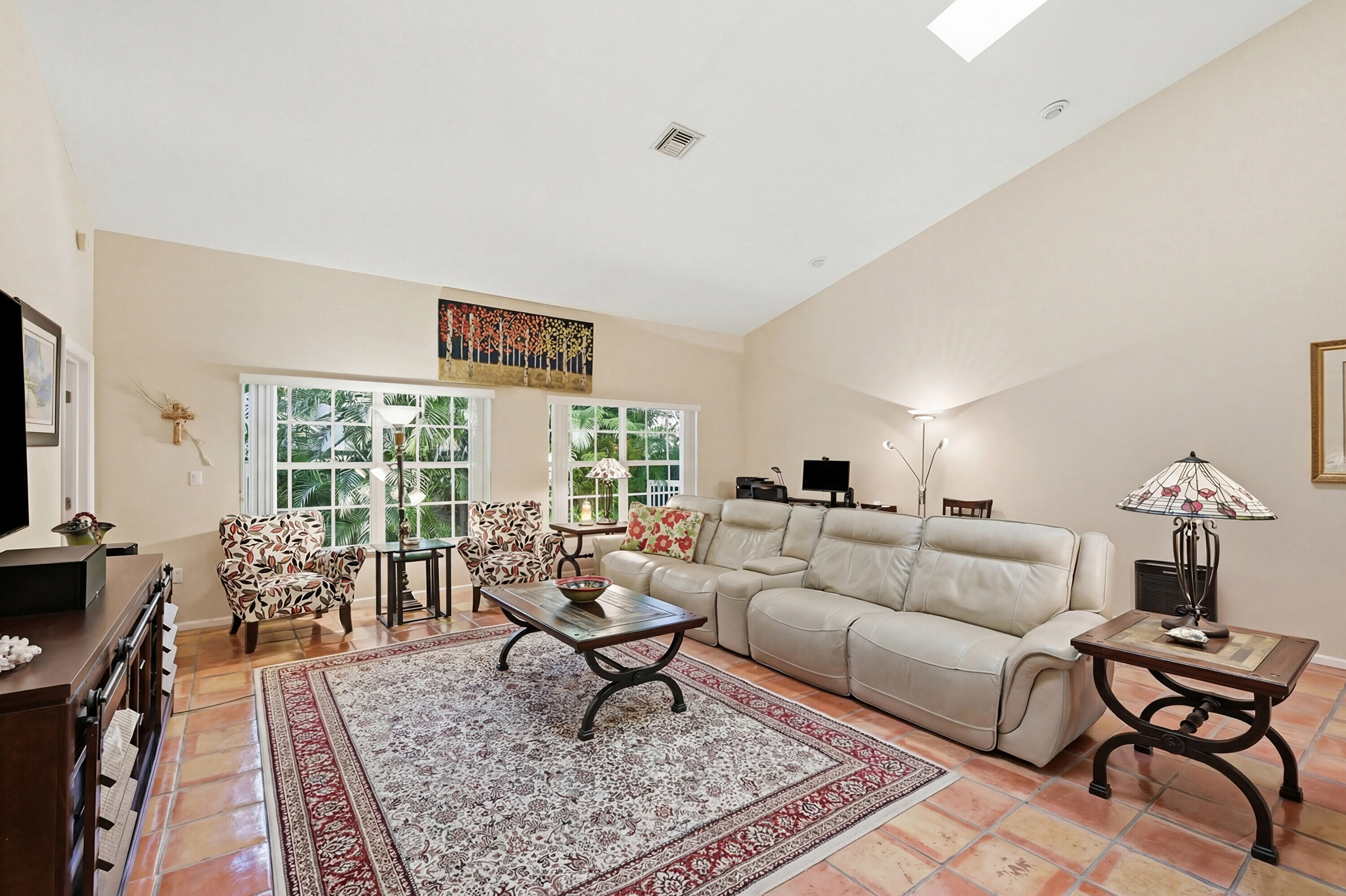 4115 Carriage Drive P2