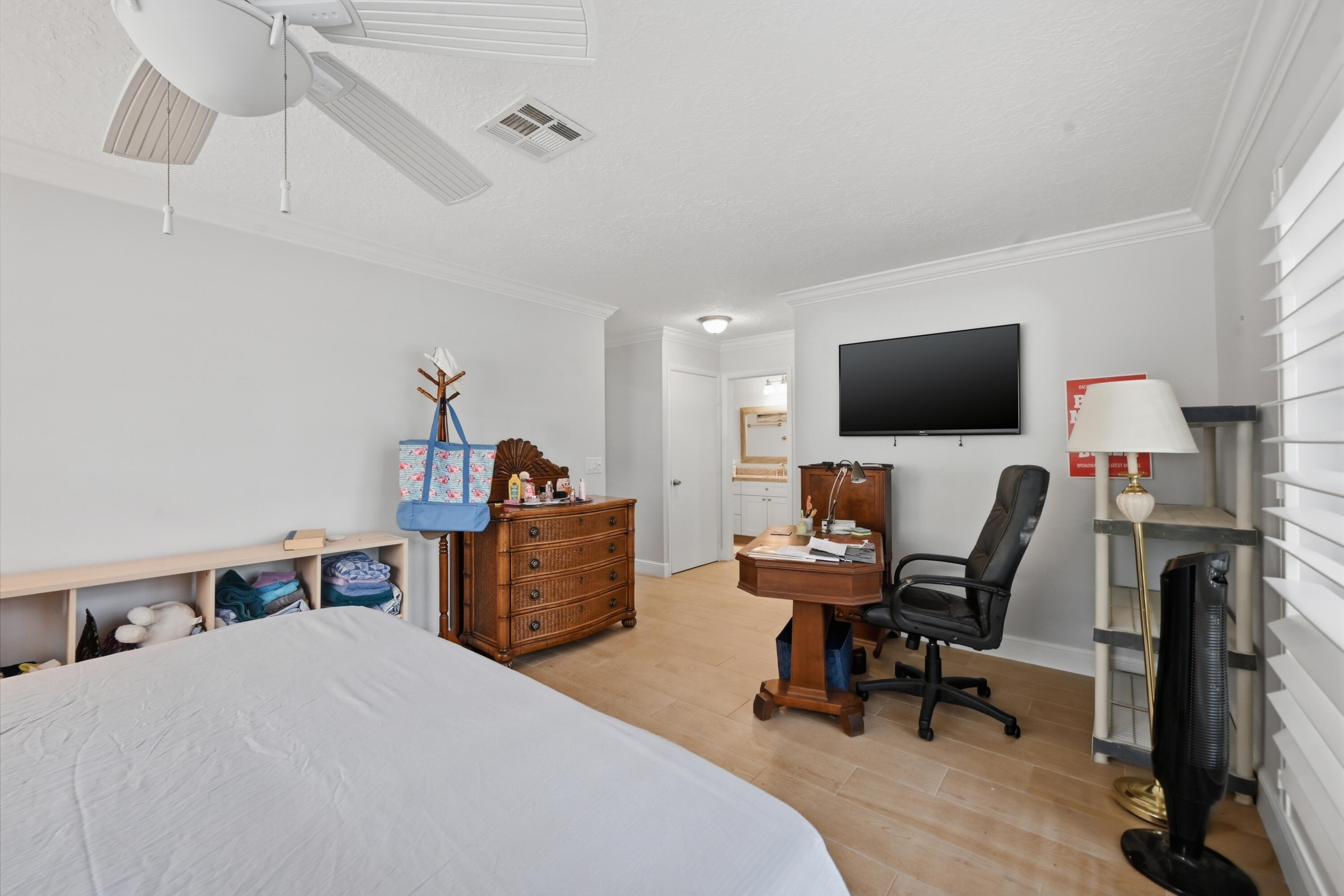 324 Orange Tree Drive 4