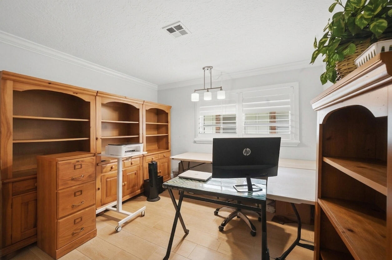 324 Orange Tree Drive 4