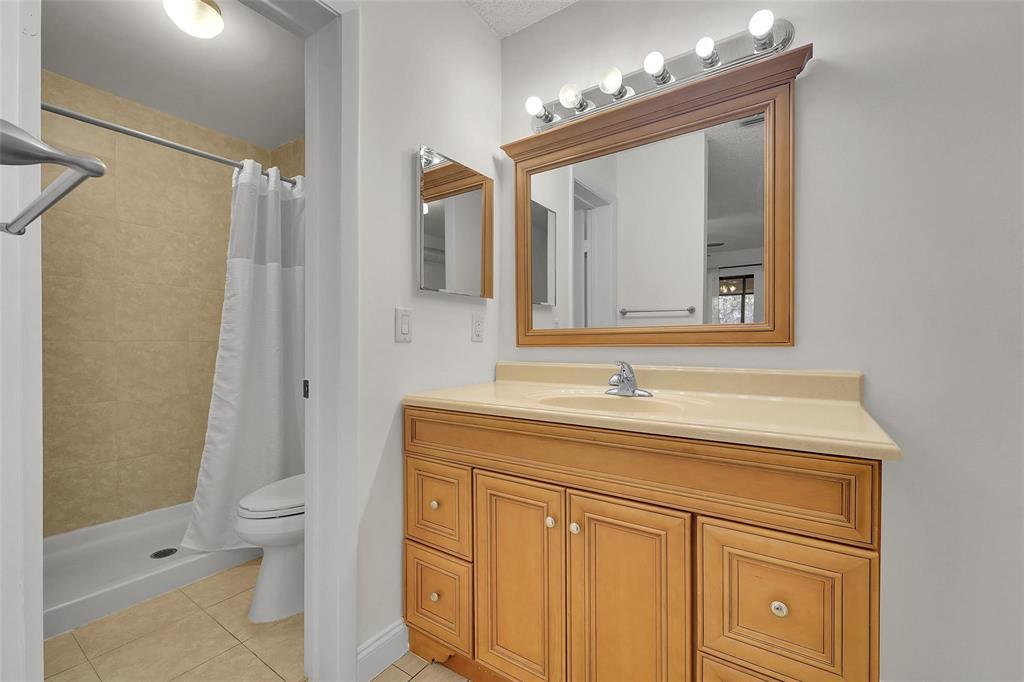 3529 NW 35th Street 1606