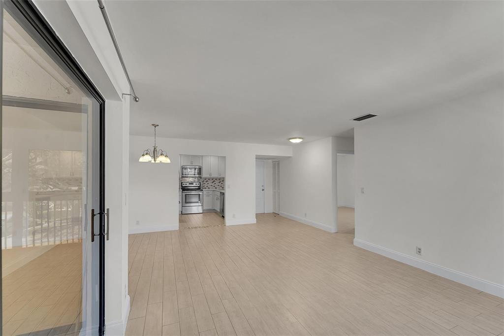 3529 NW 35th Street 1606