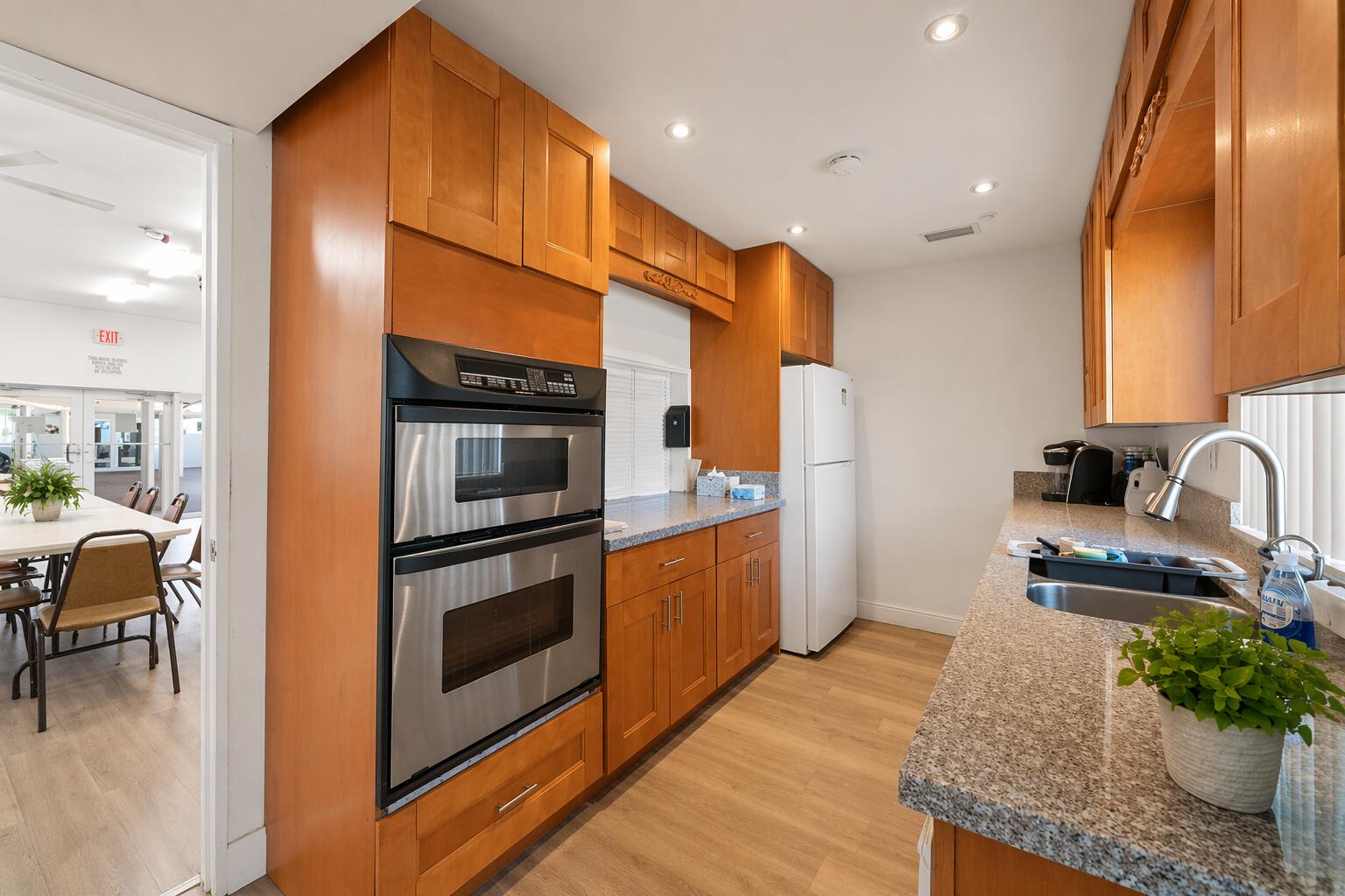 2631 W Golf Boulevard