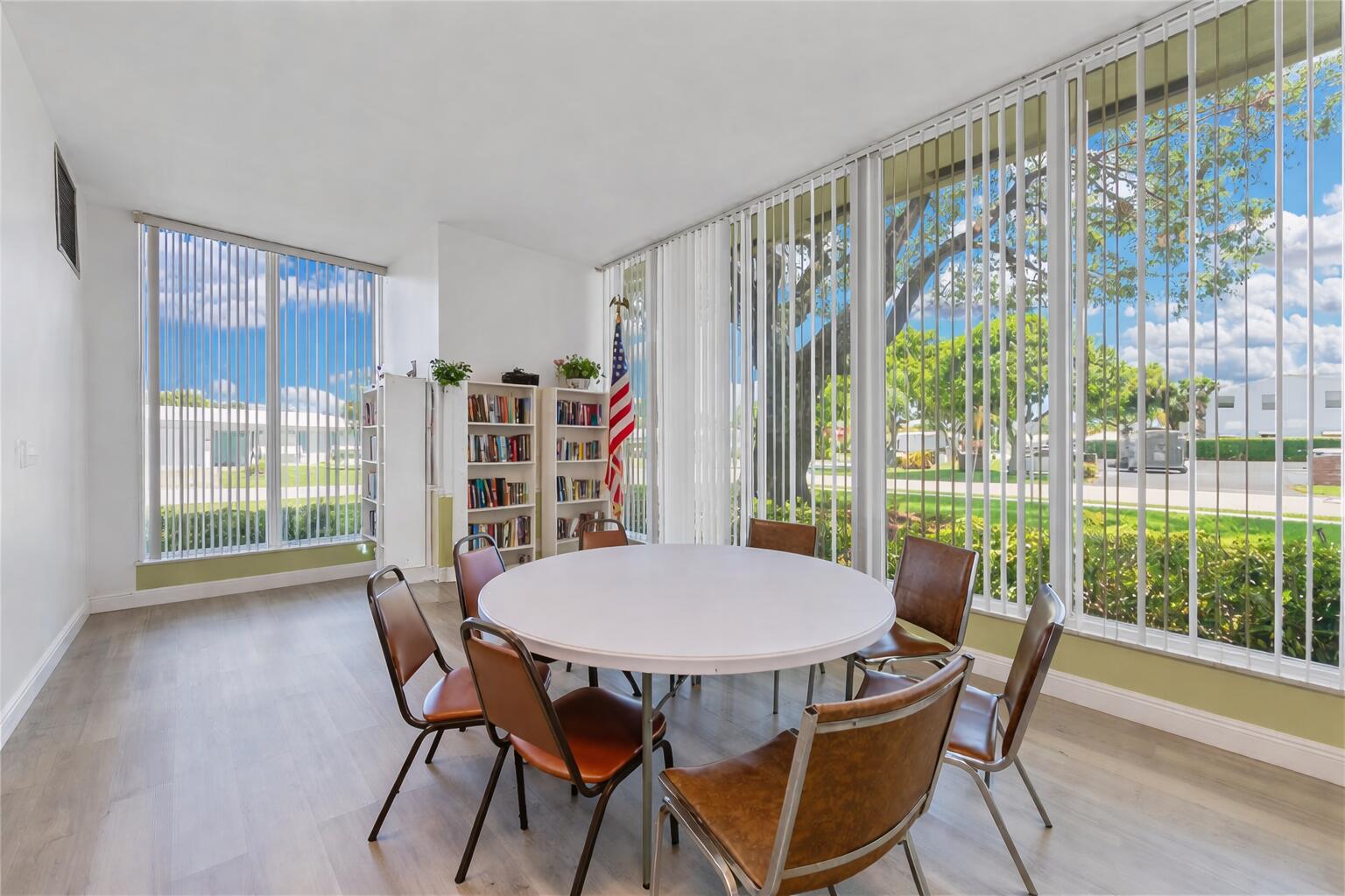 2631 W Golf Boulevard