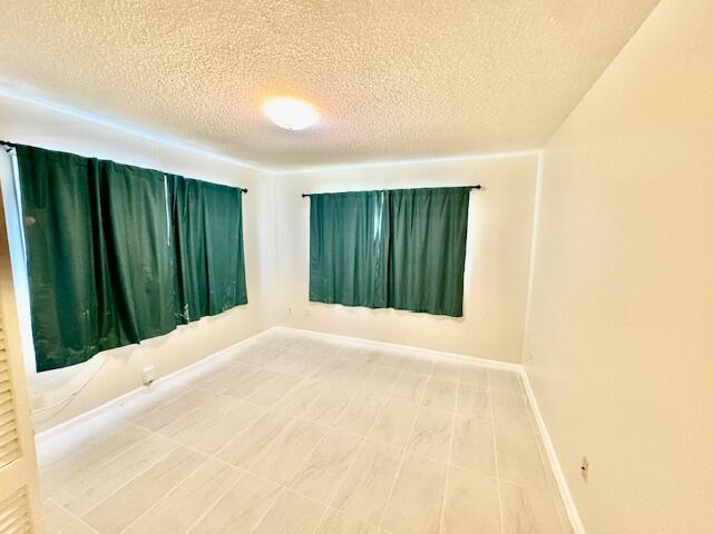 2810 NW 8th Court