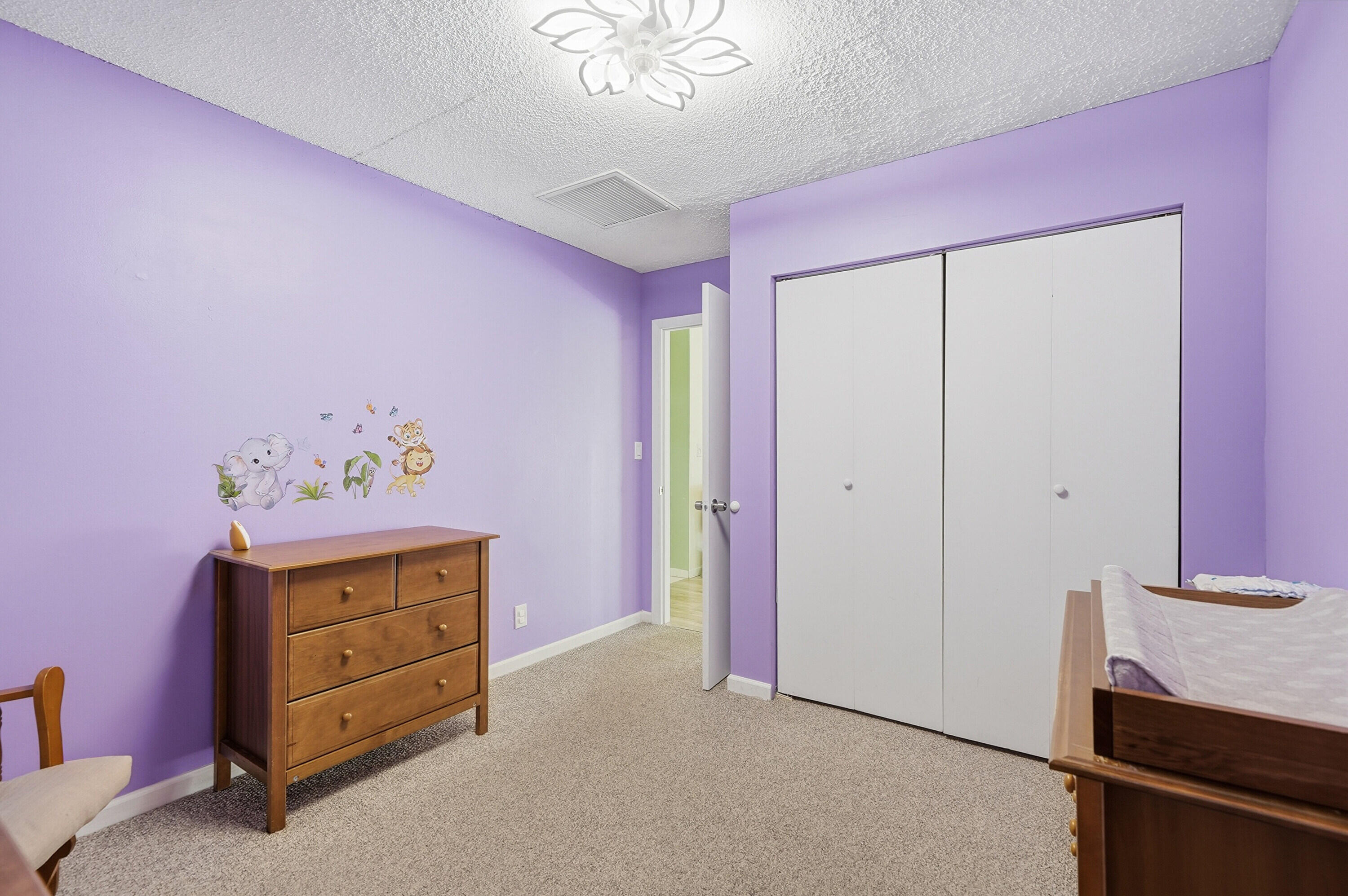 6627 N Parkway Drive 1