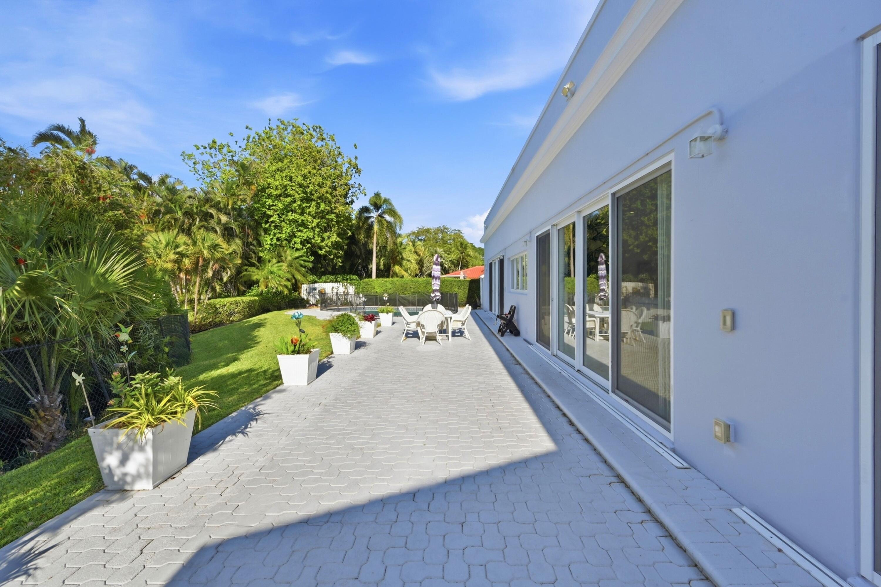 9001 N Lake Dasha Drive