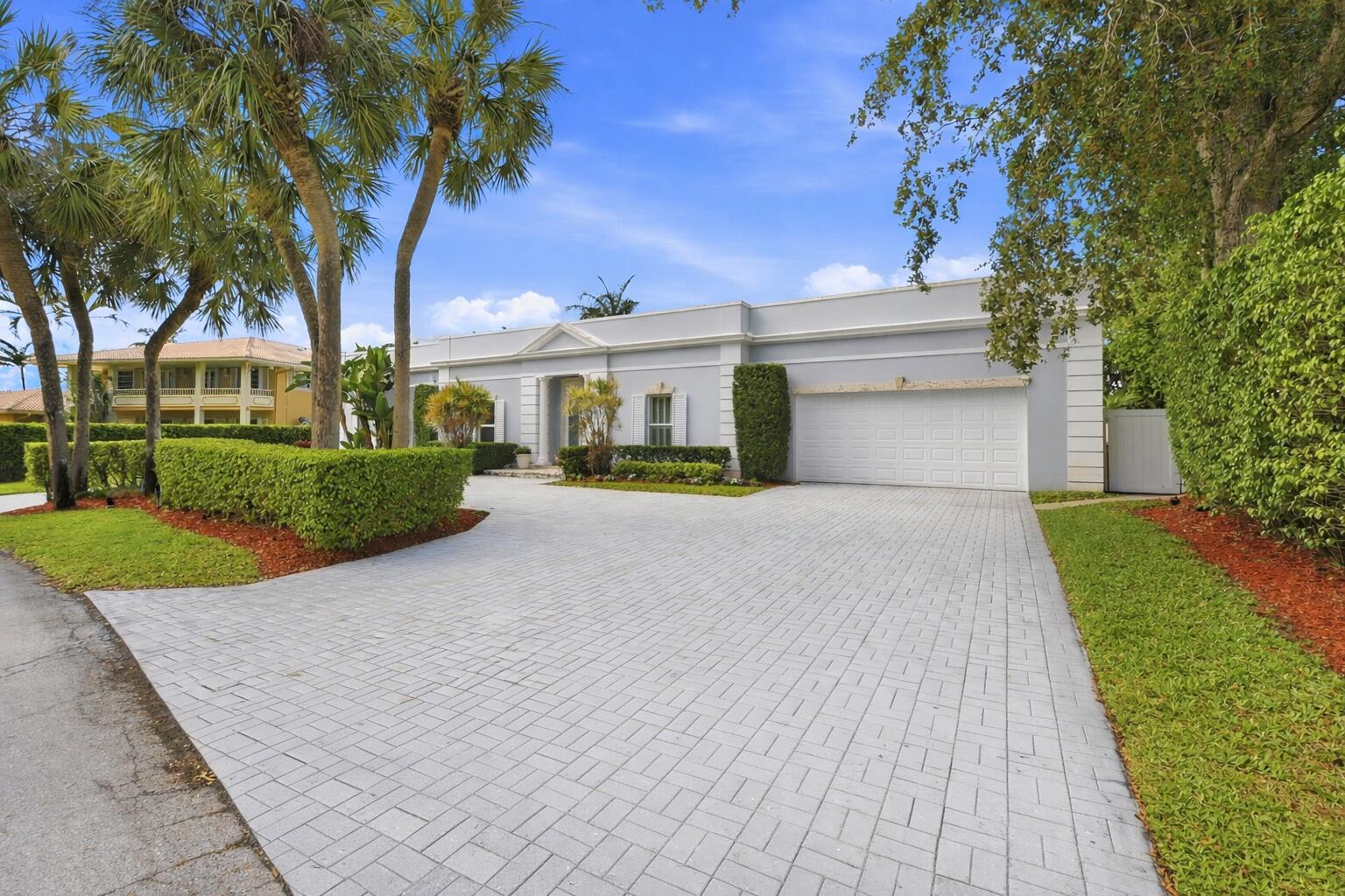 9001 N Lake Dasha Drive