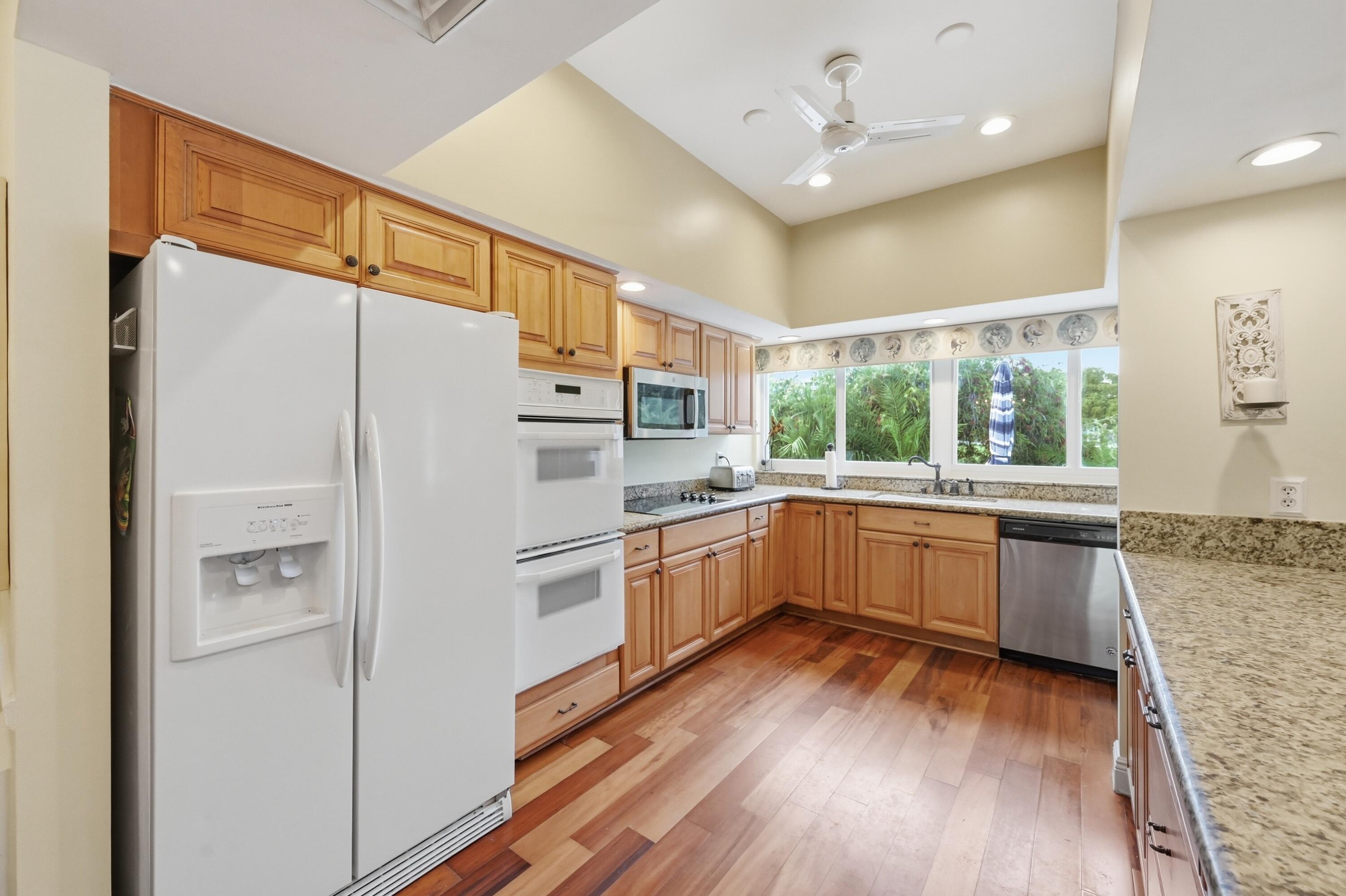 9001 N Lake Dasha Drive