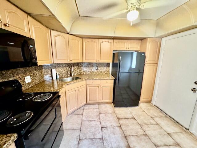 3300 Spanish Moss Terrace 302