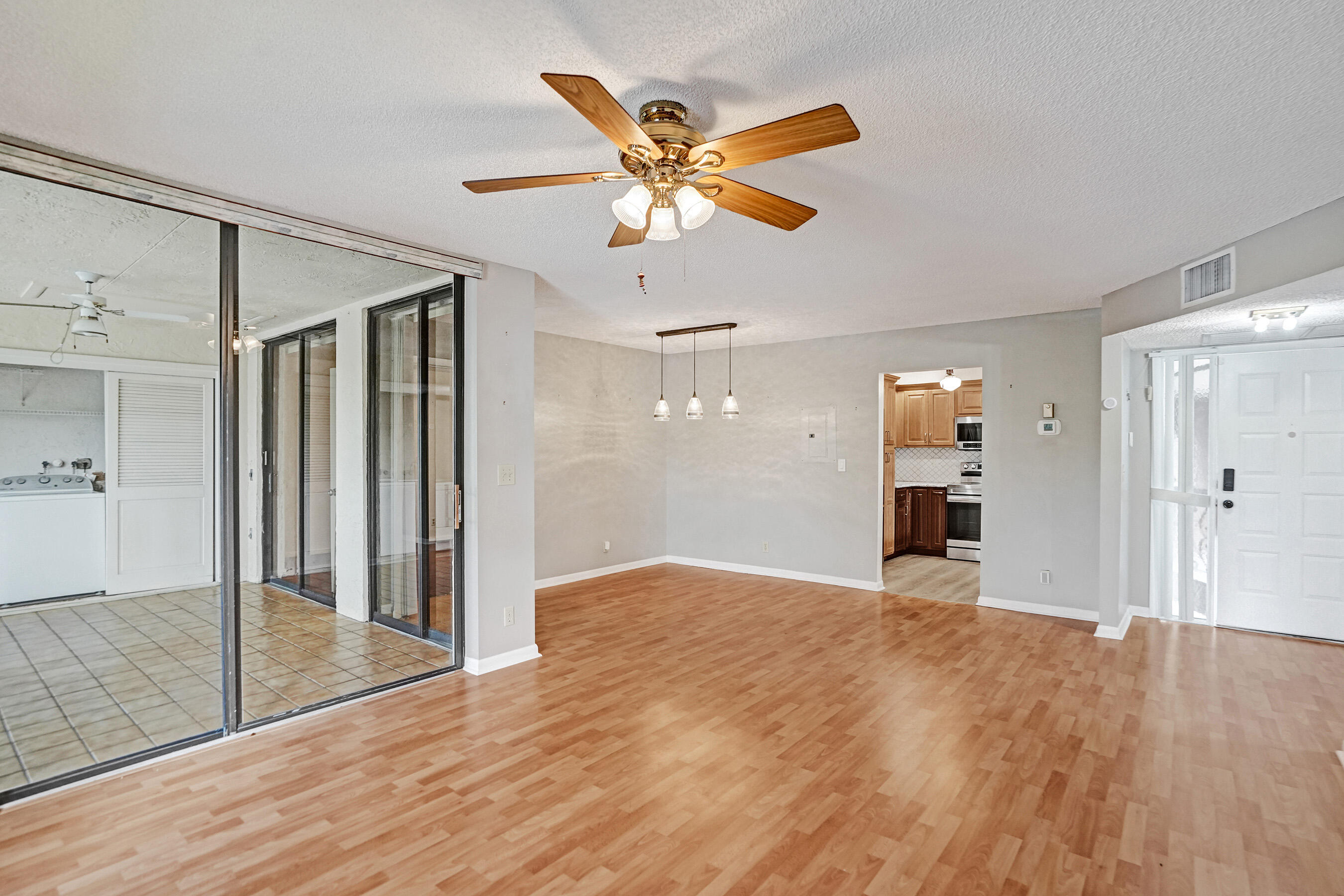 2541 N Carambola Cir Circle 1832