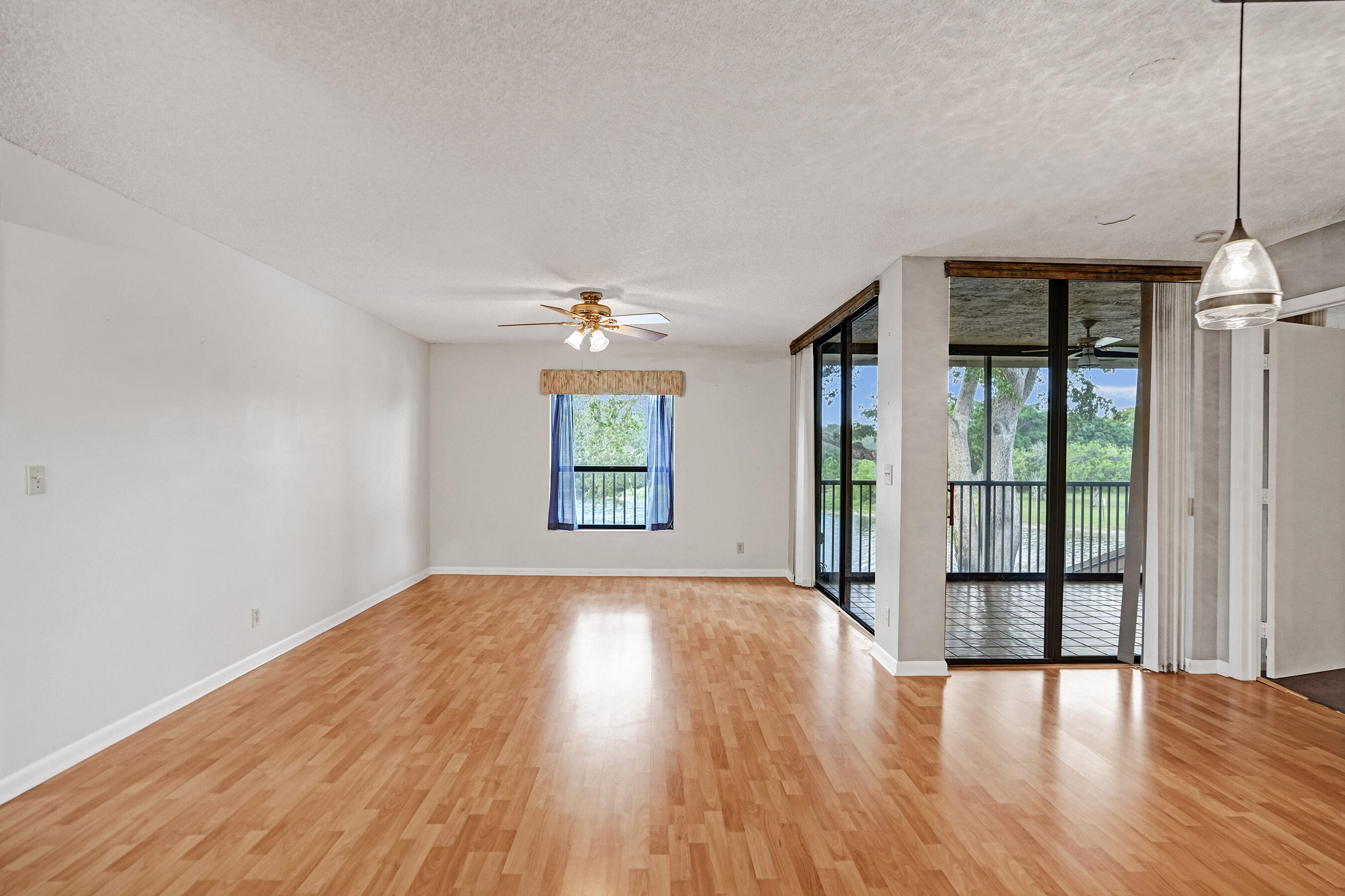 2541 N Carambola Cir Circle 1832