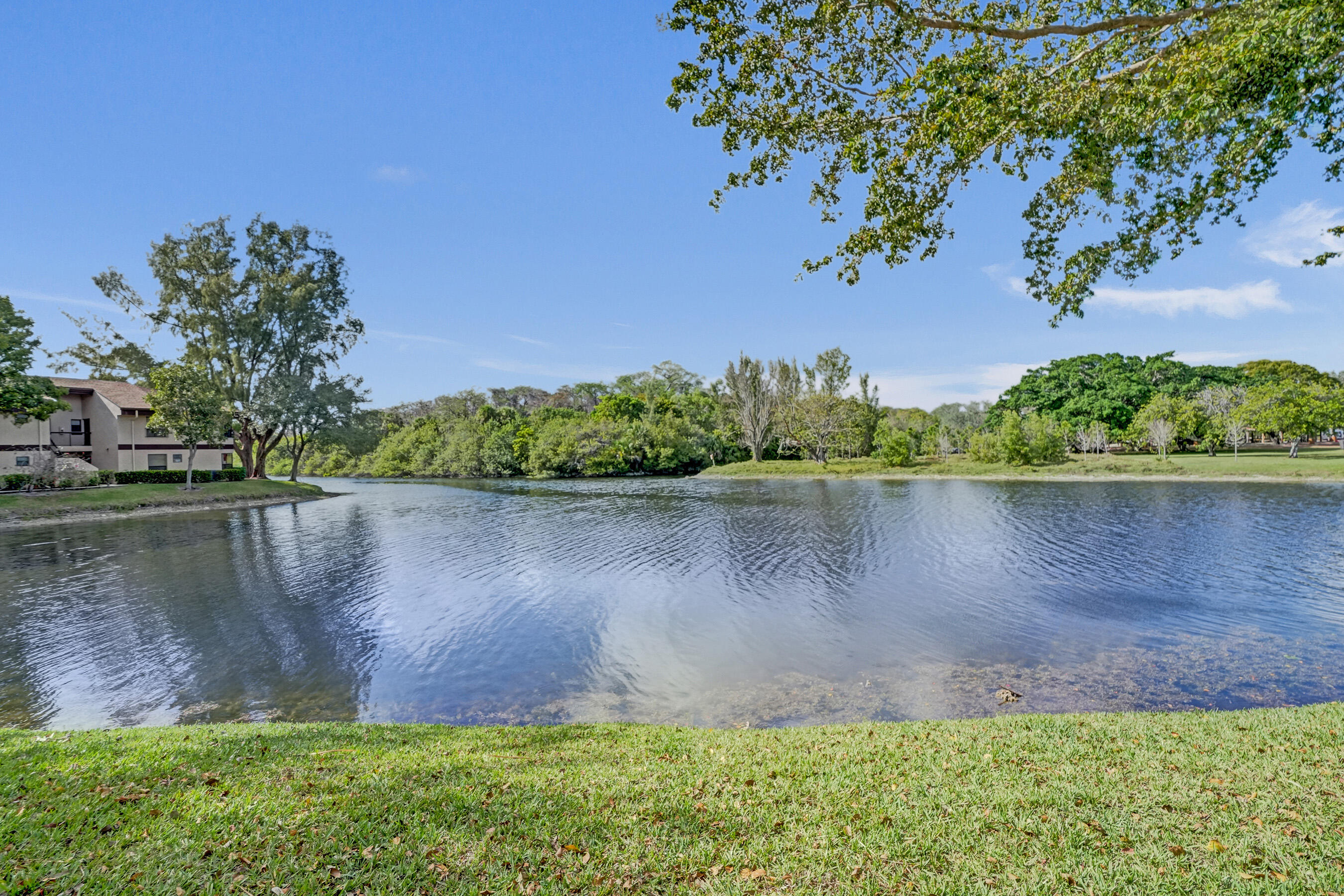 2541 N Carambola Cir Circle 1832