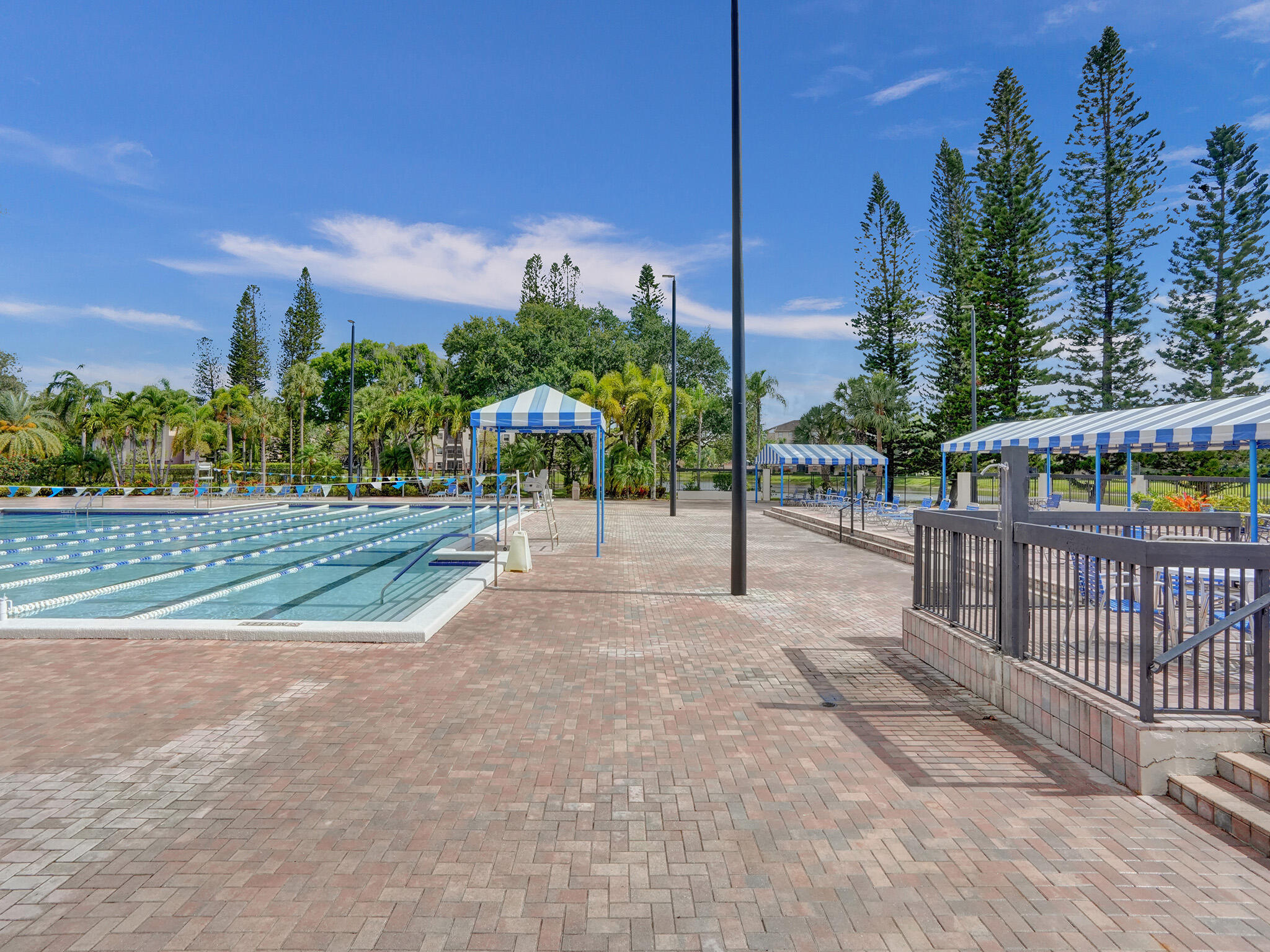 2541 N Carambola Cir Circle 1832