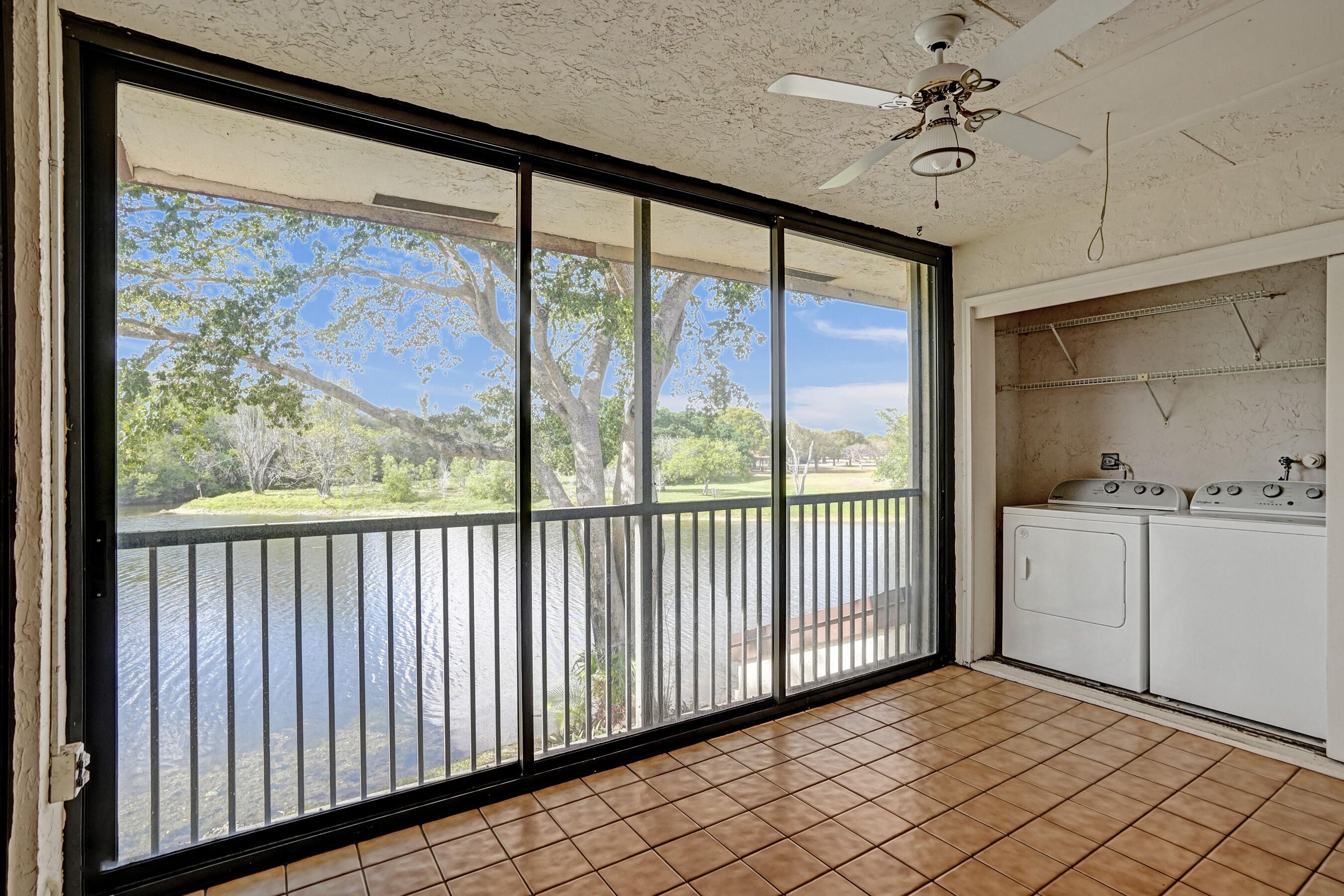 2541 N Carambola Cir Circle 1832