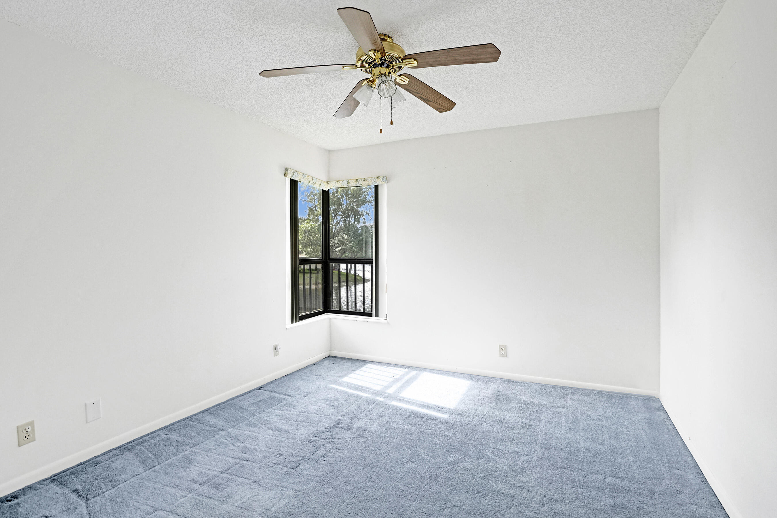 2541 N Carambola Cir Circle 1832