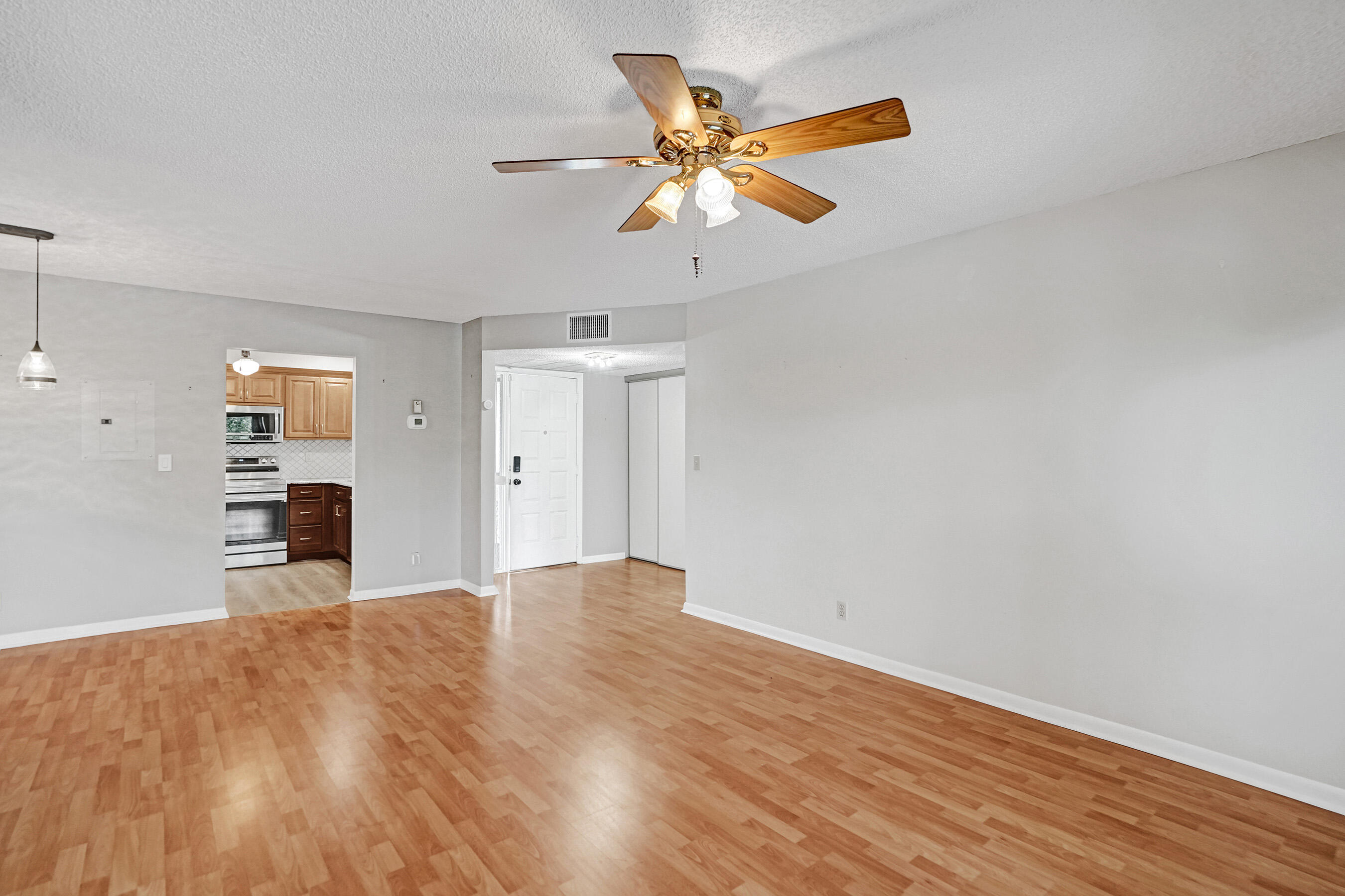 2541 N Carambola Cir Circle 1832