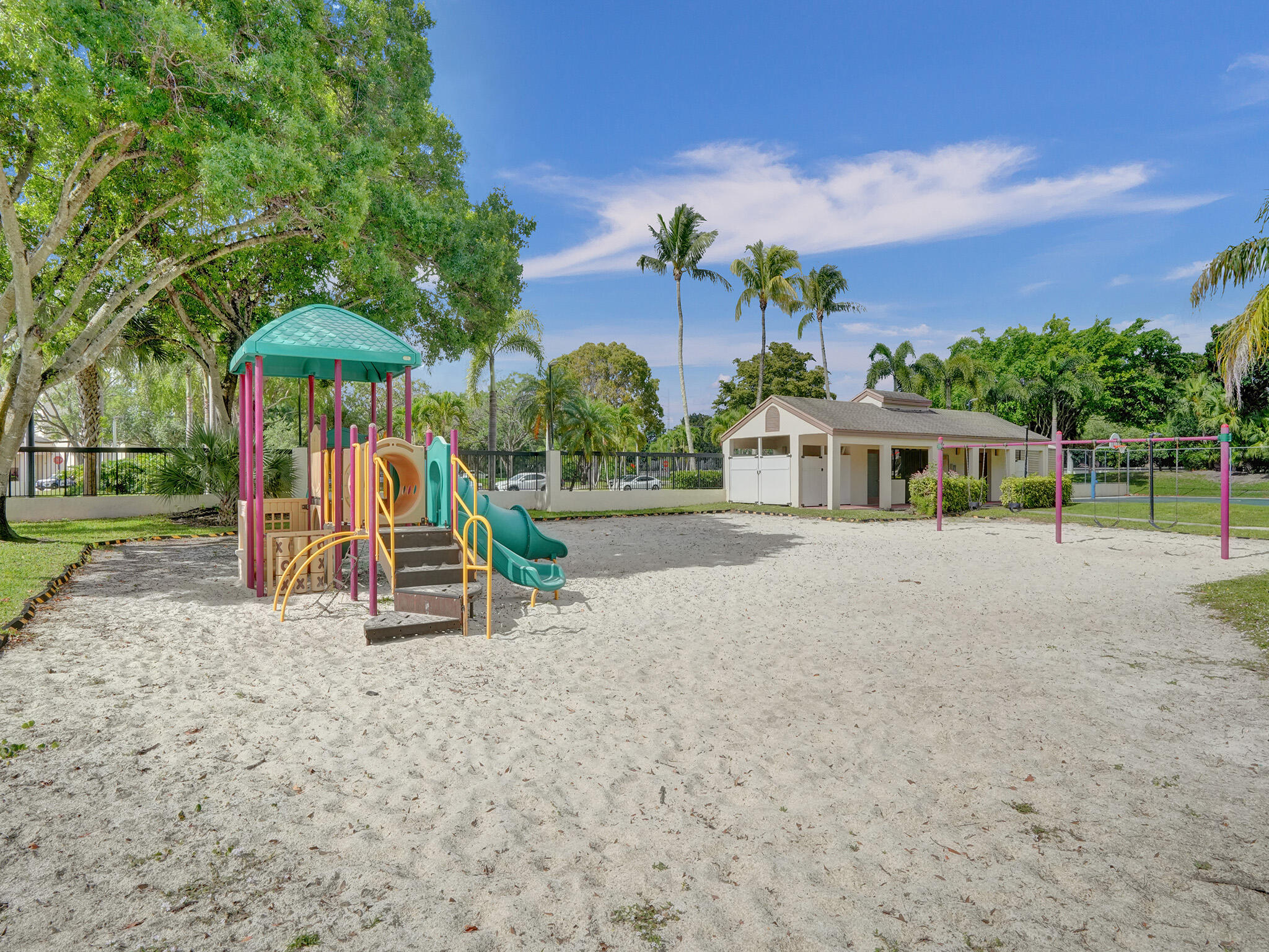 2541 N Carambola Cir Circle 1832