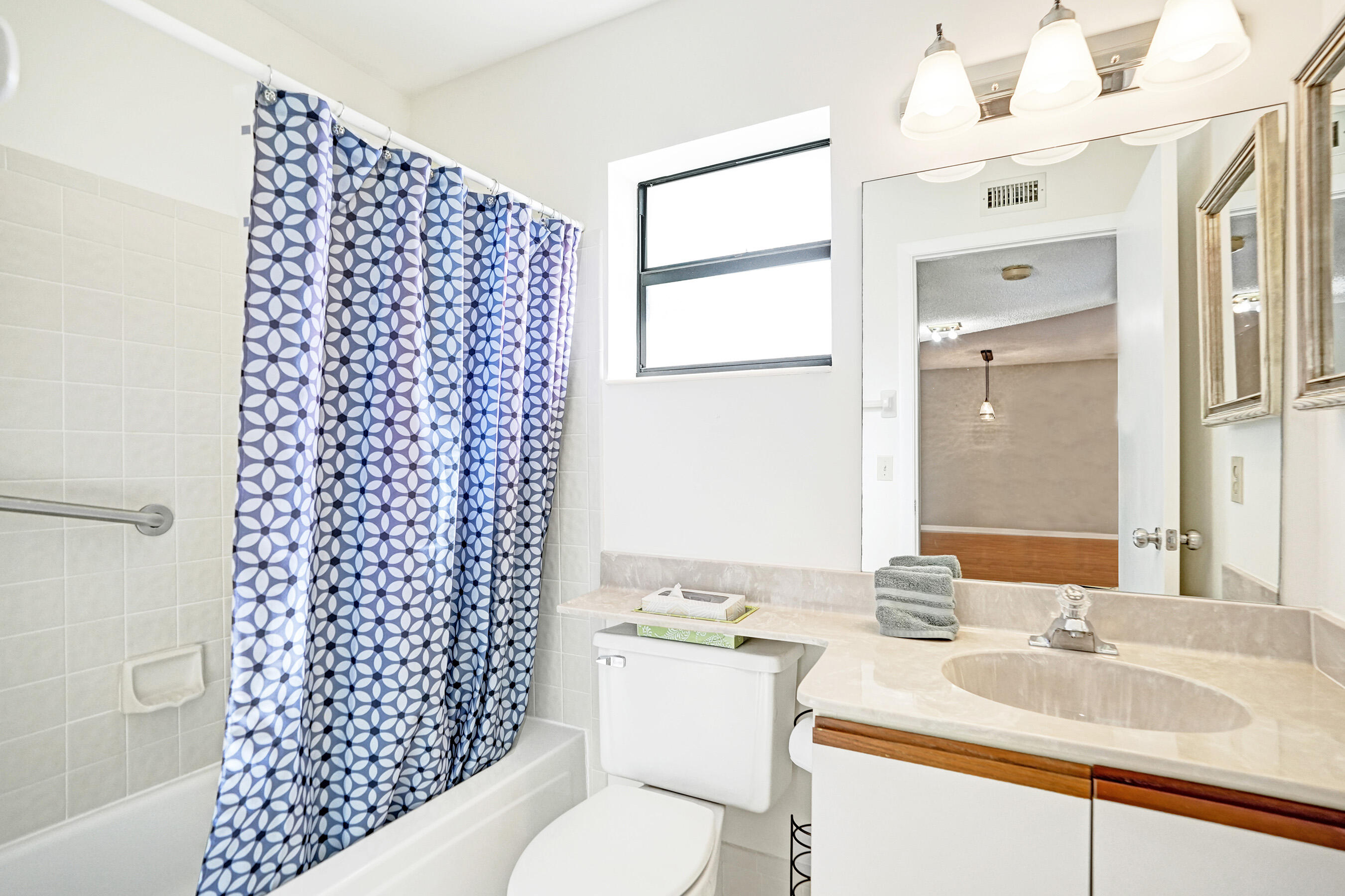 2541 N Carambola Cir Circle 1832