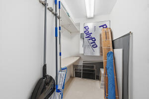 401 N Riverside Drive 408