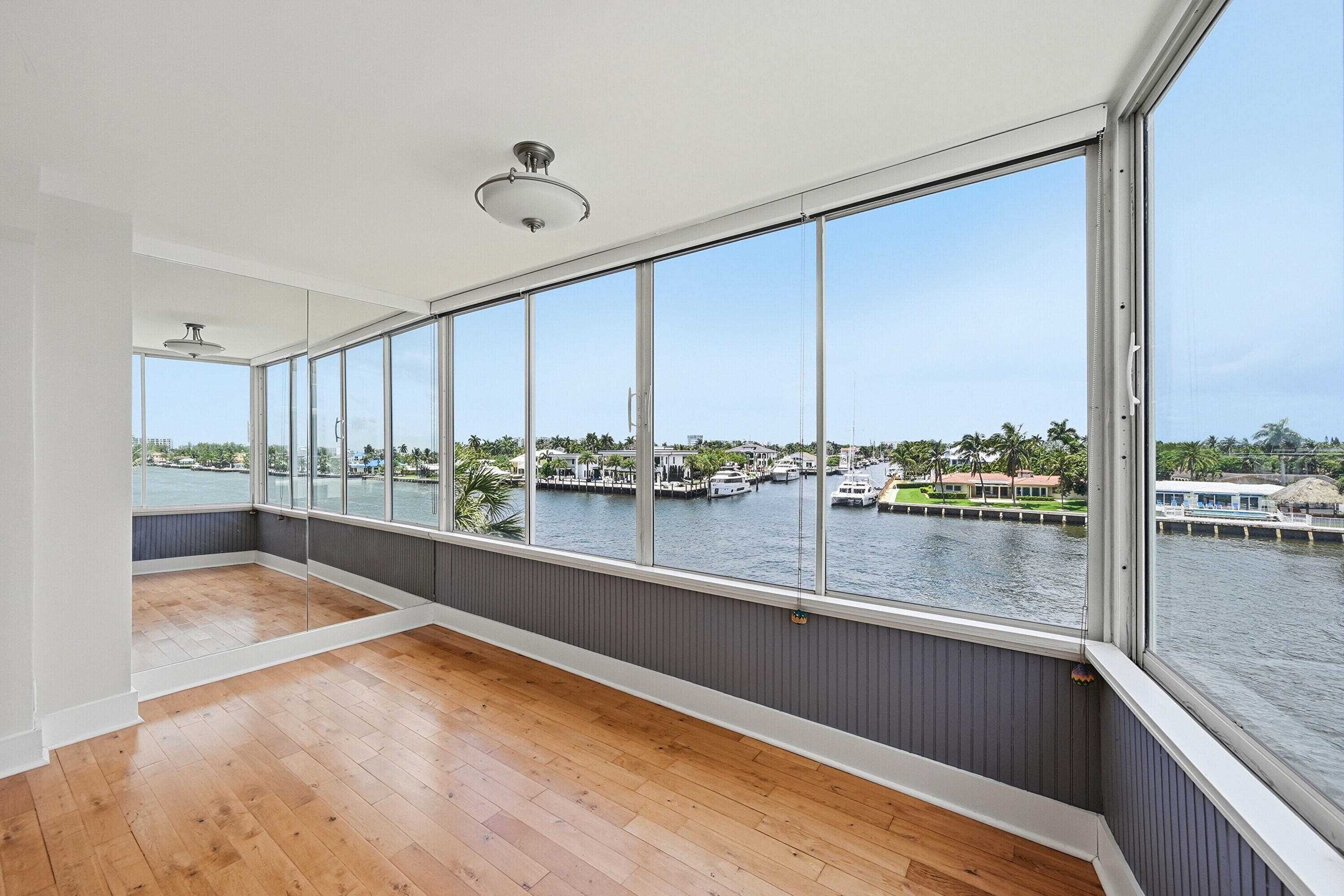 401 N Riverside Drive 408