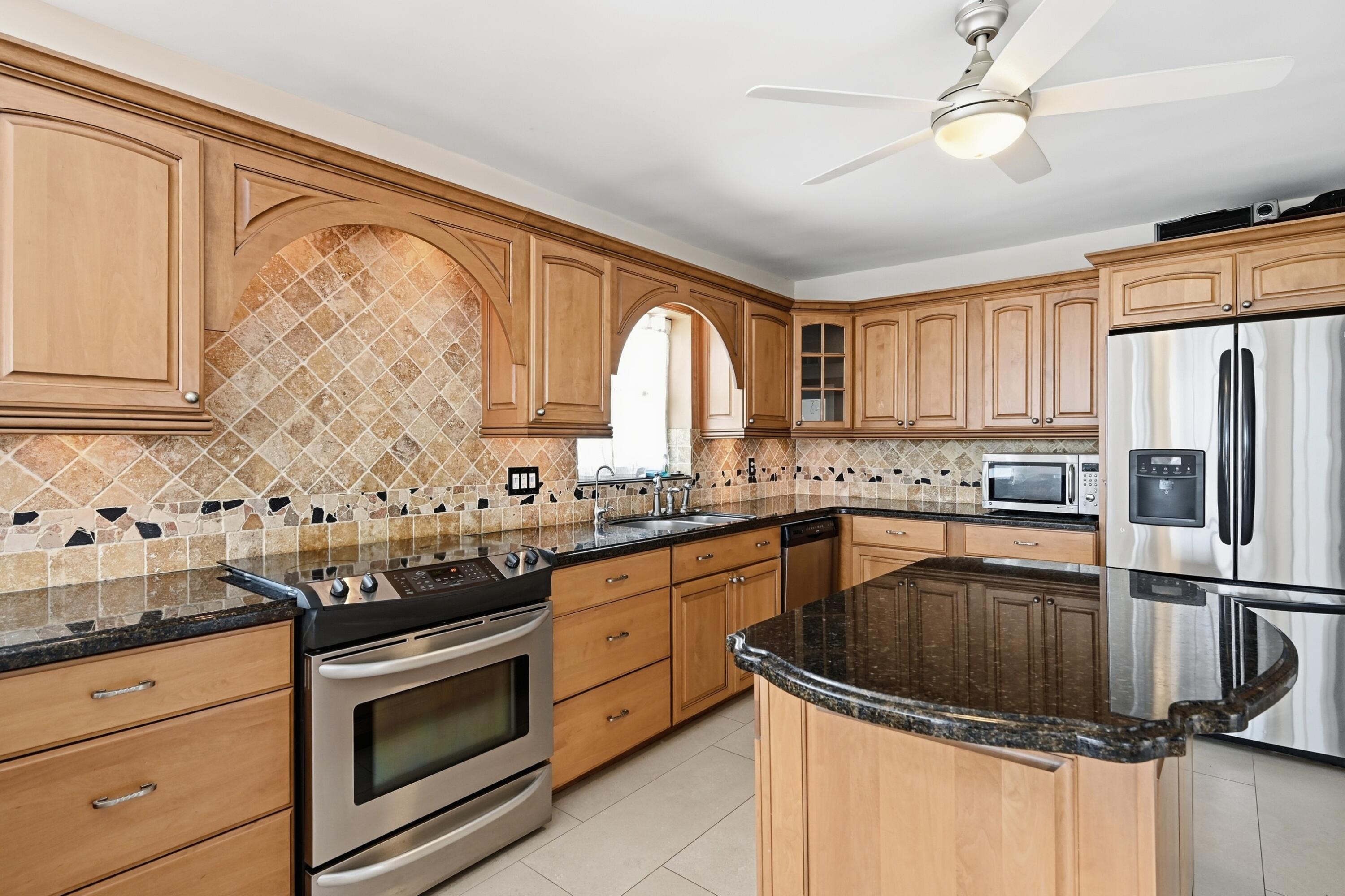 401 N Riverside Drive 408