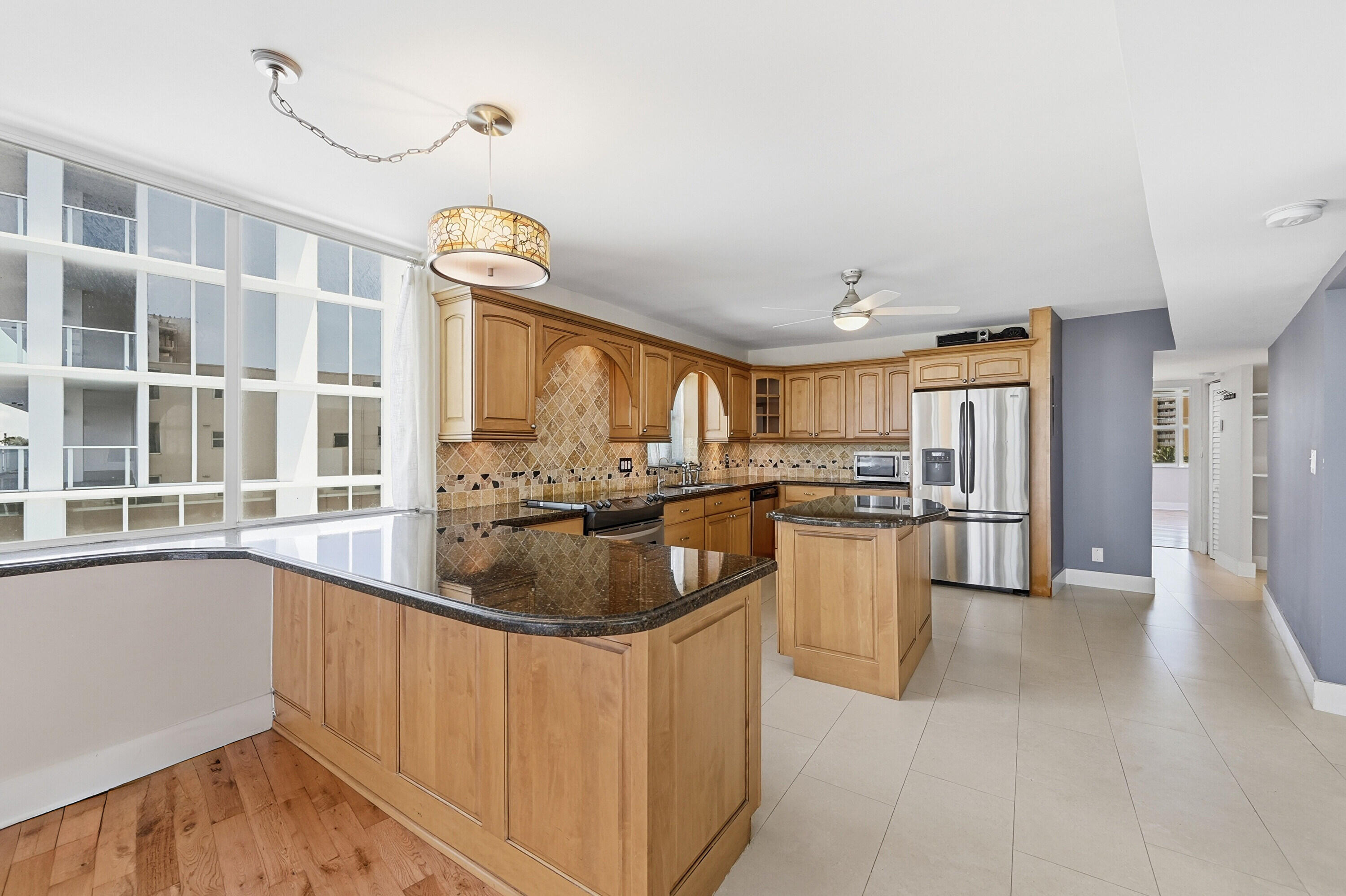 401 N Riverside Drive 408