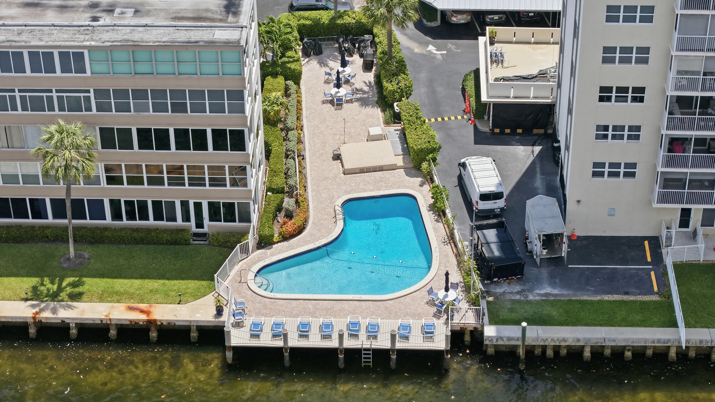 401 N Riverside Drive 408