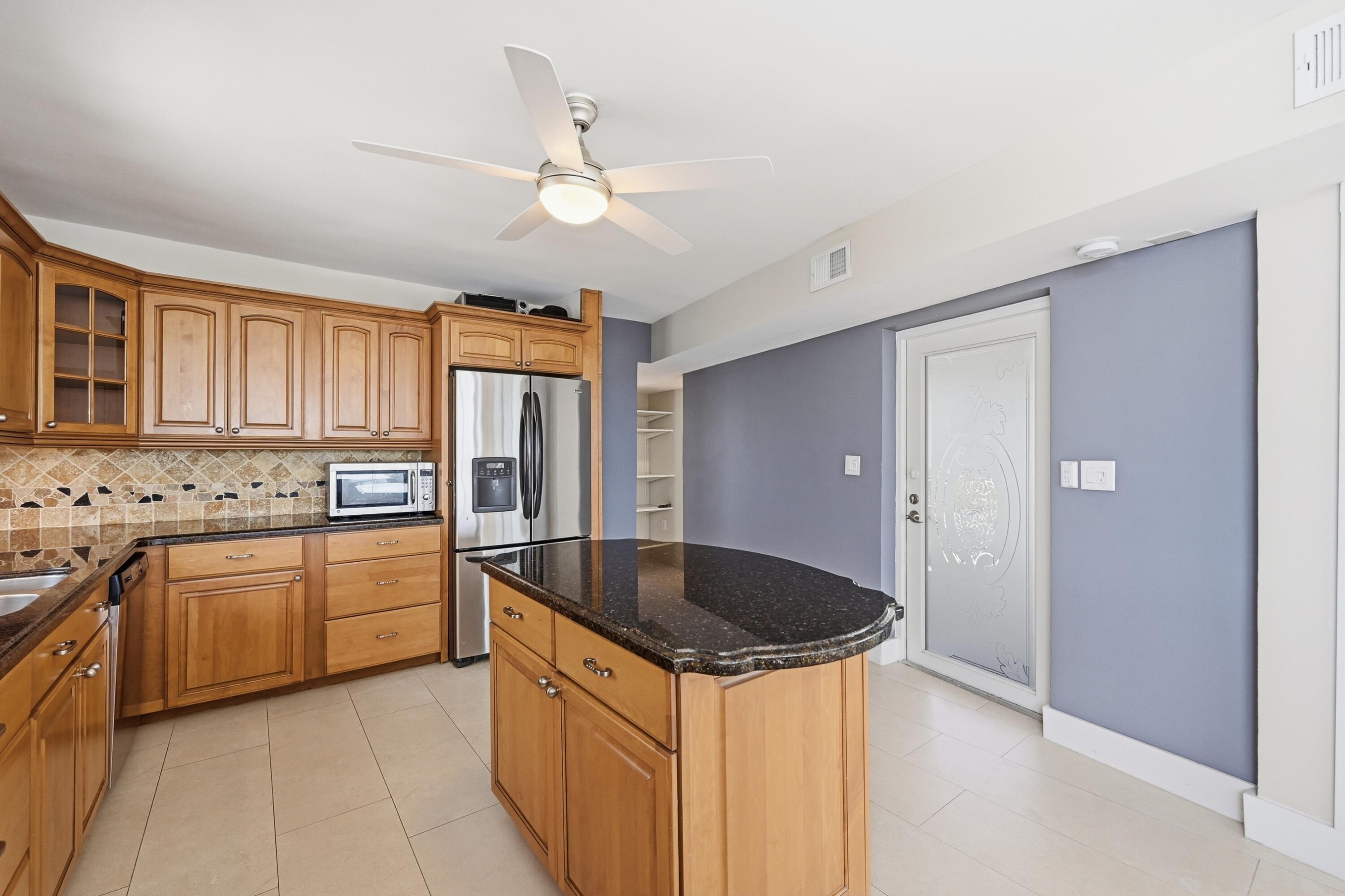 401 N Riverside Drive 408
