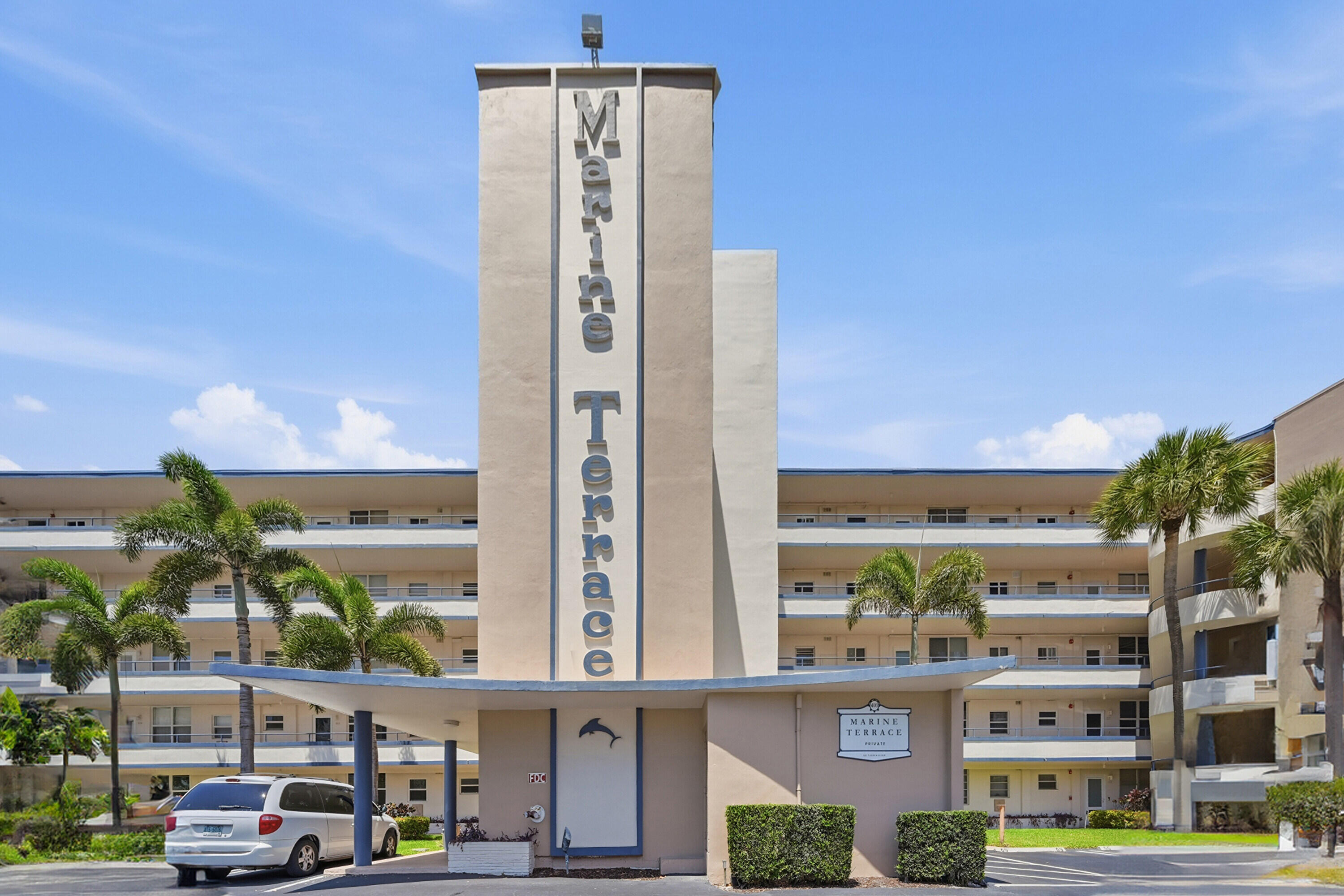 401 N Riverside Drive 408