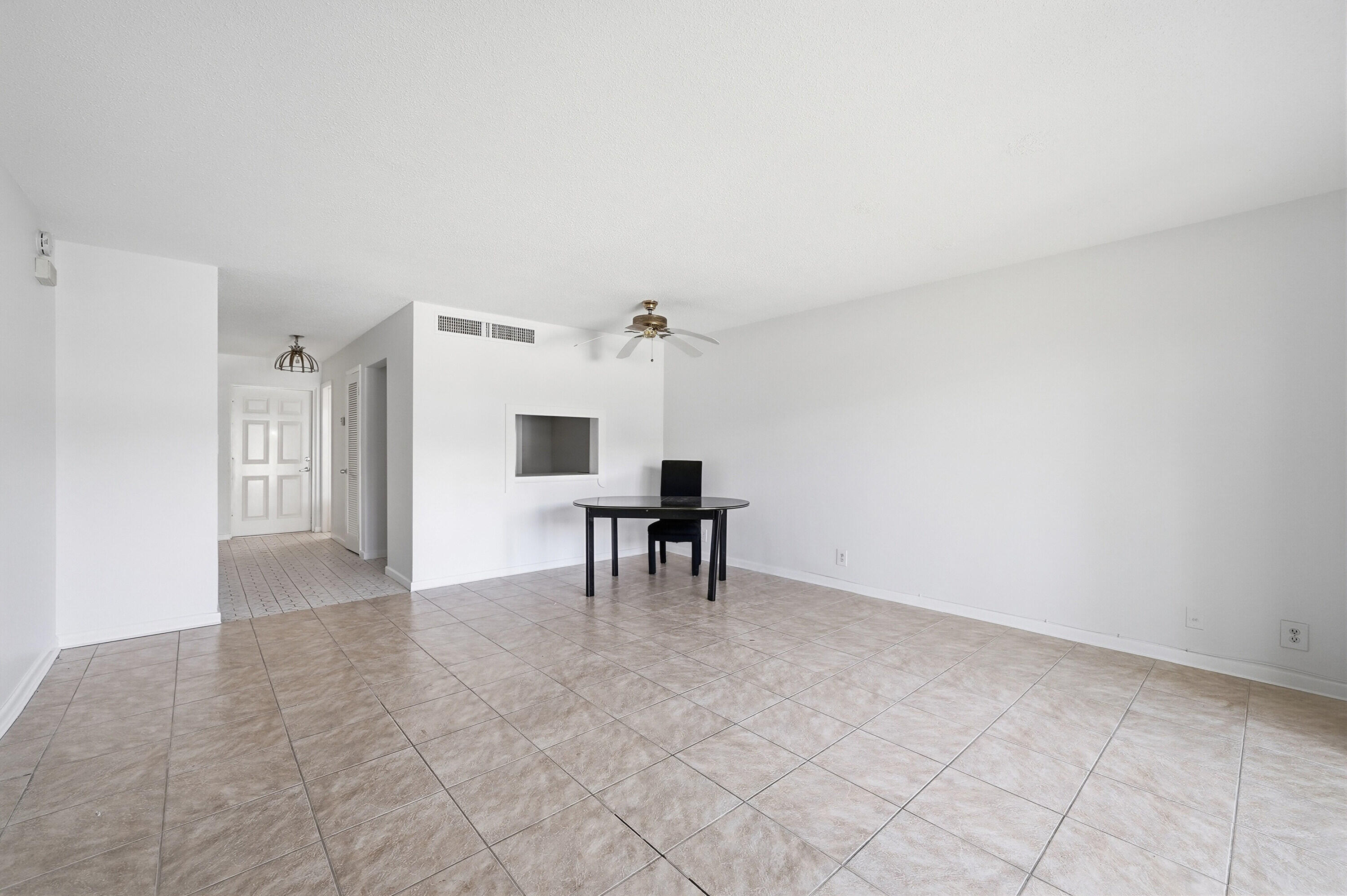 322 N Federal Highway 139