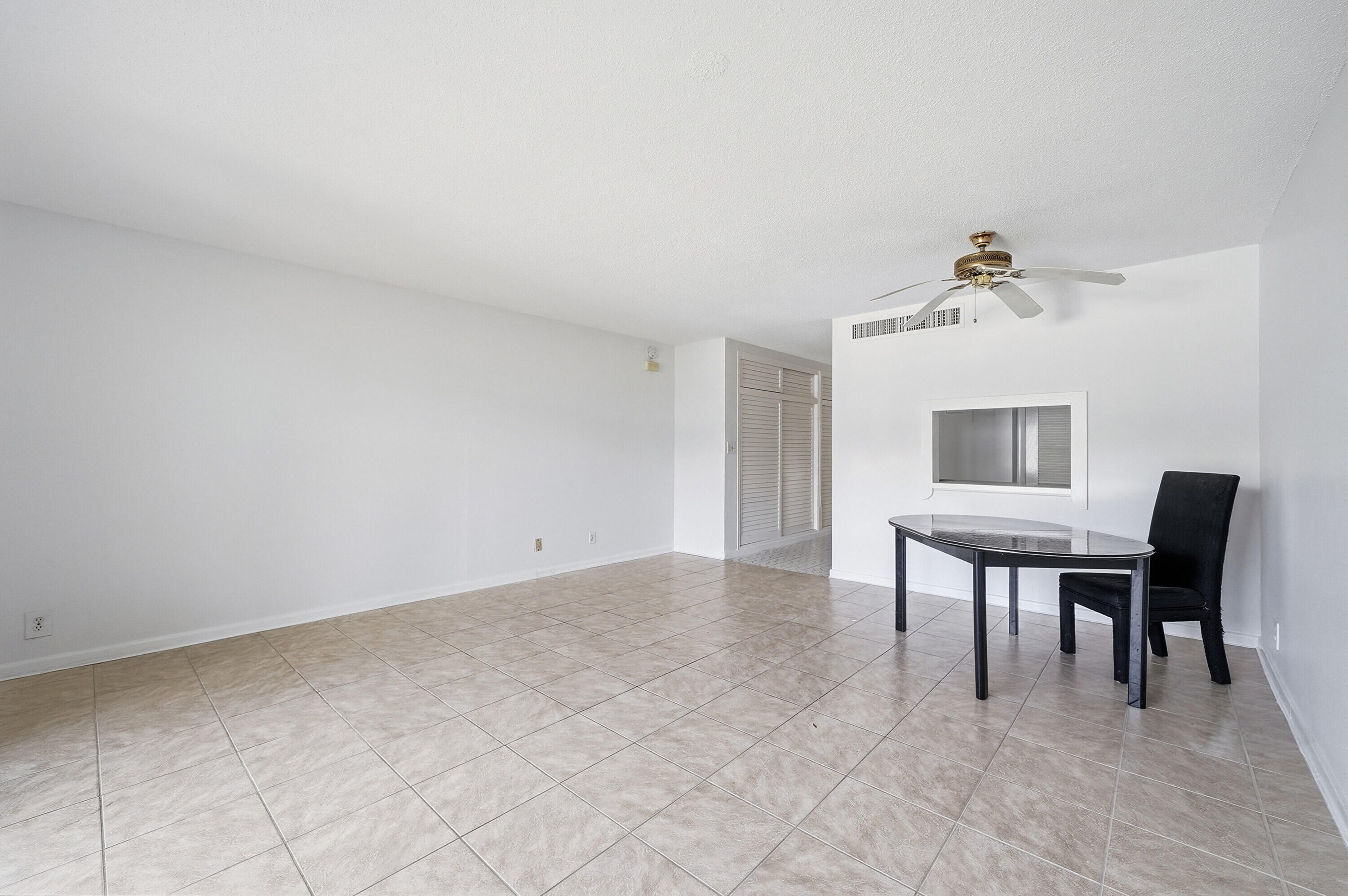 322 N Federal Highway 139