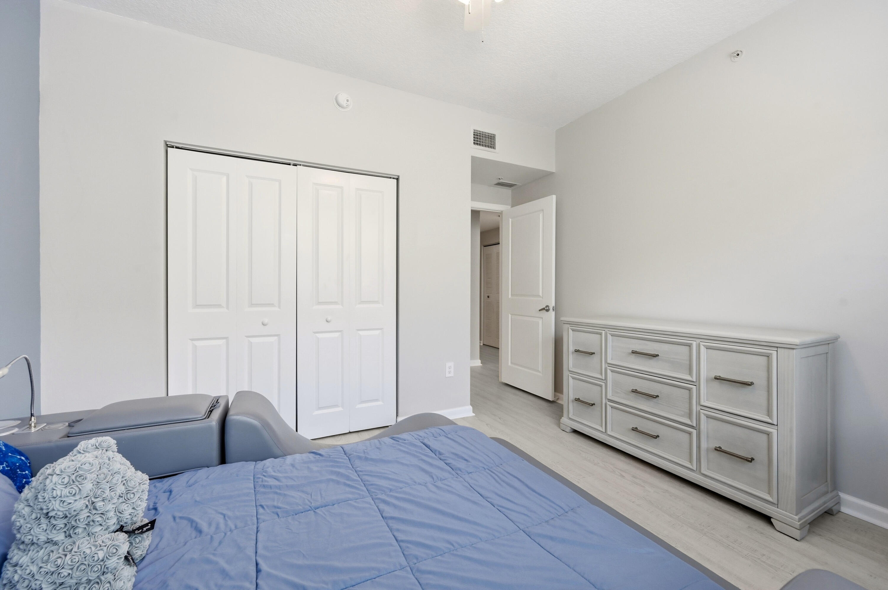 5820 W Sample Road 206