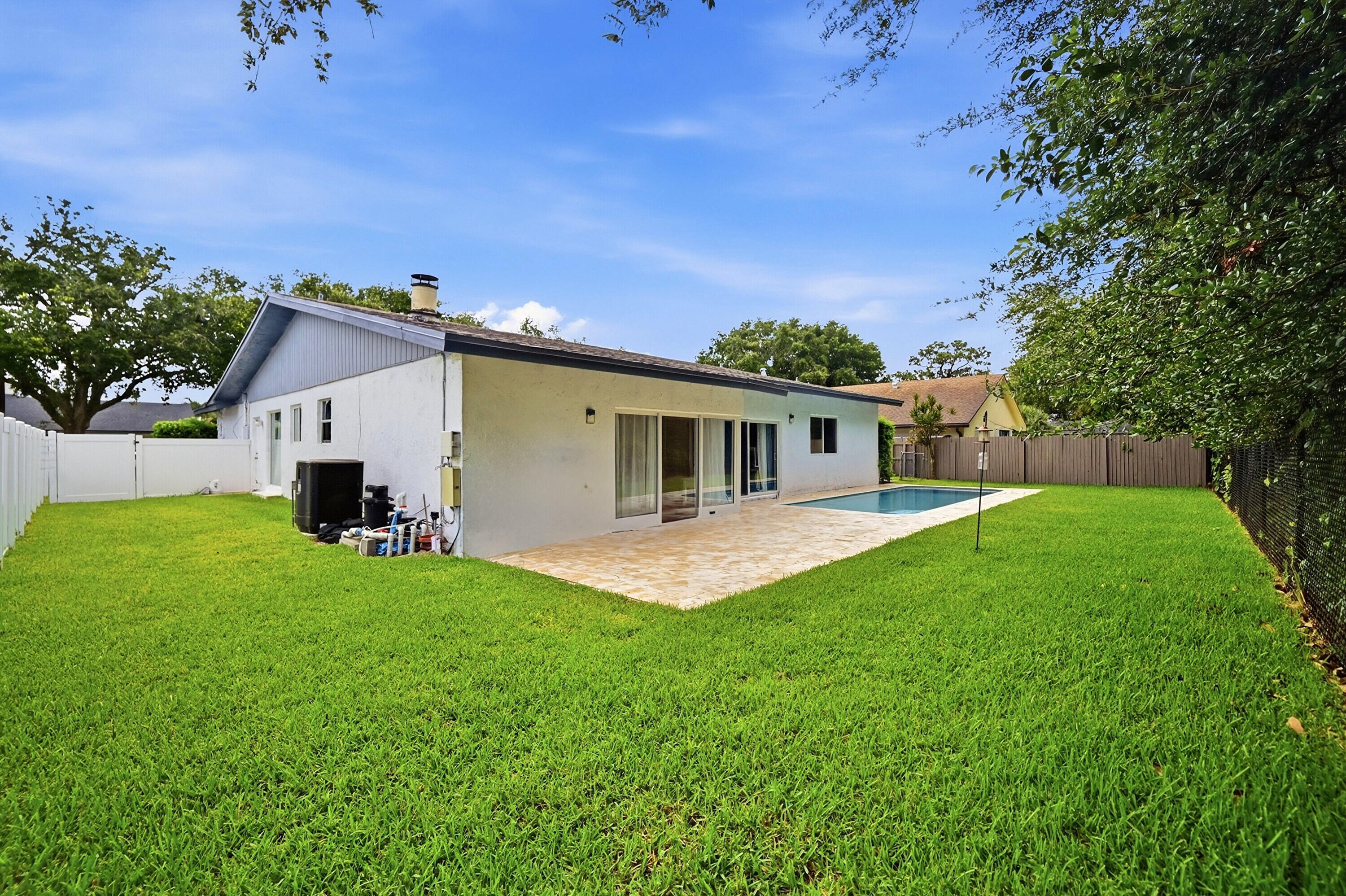 3307 NW 29th Avenue