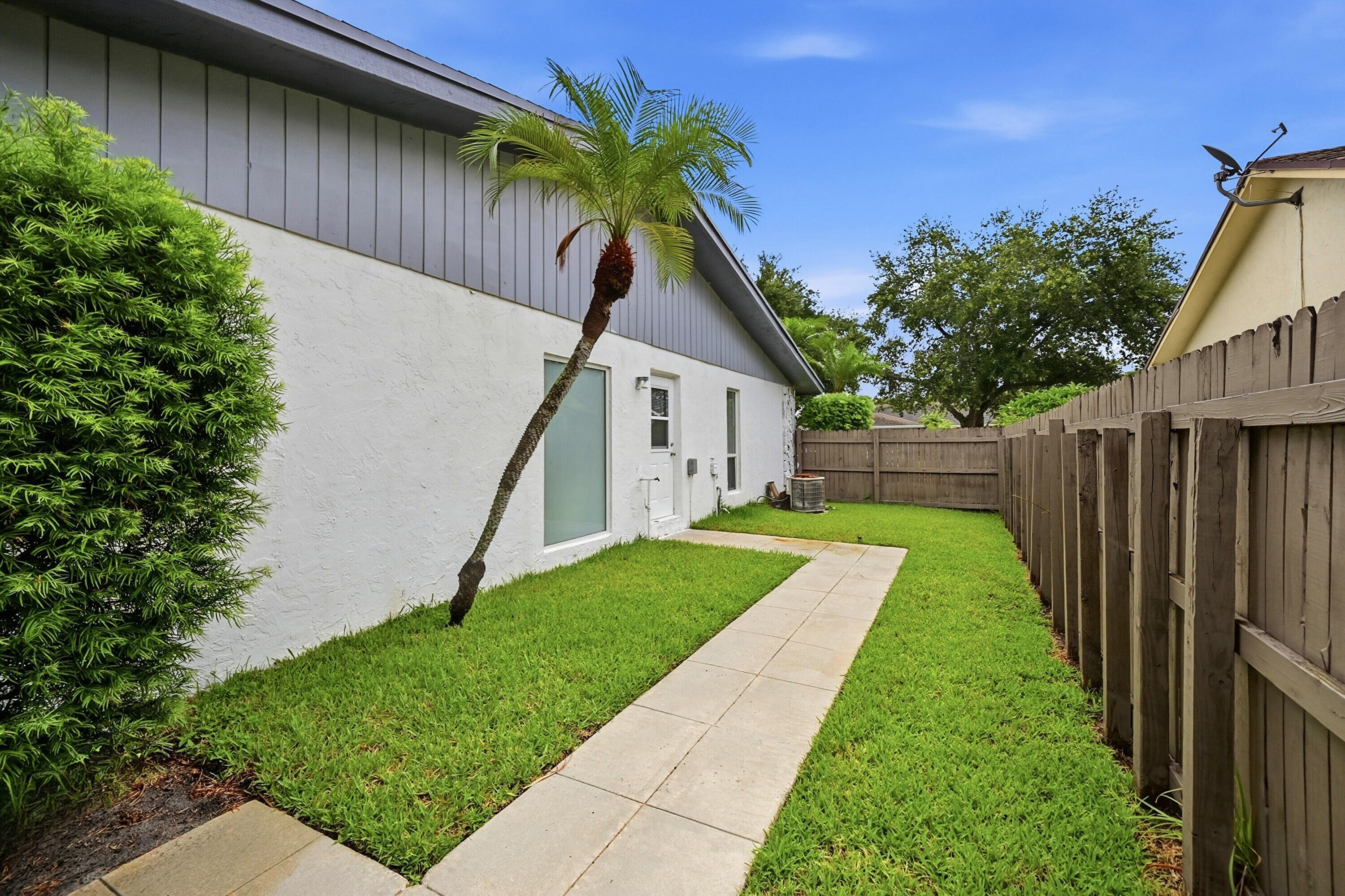 3307 NW 29th Avenue