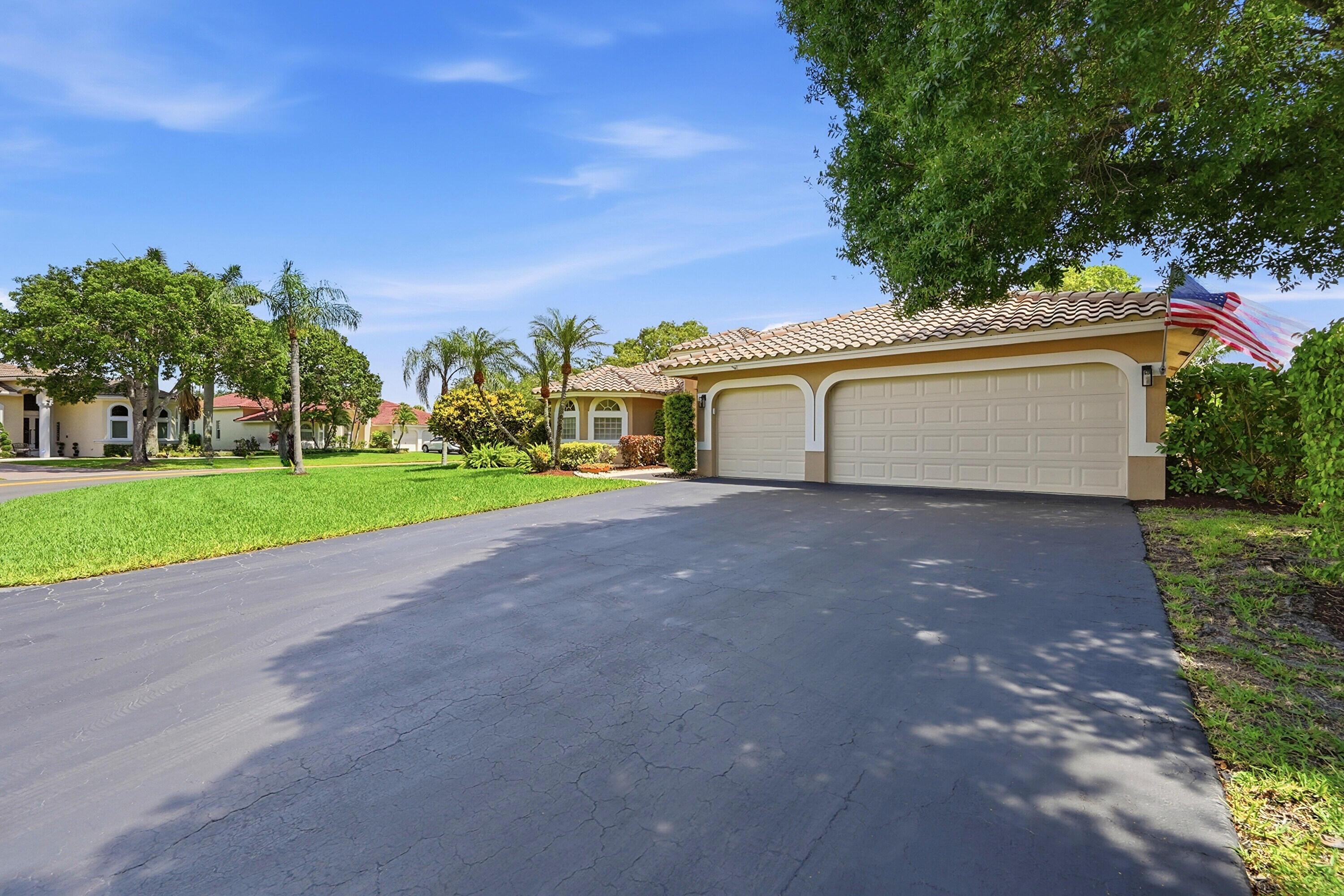 4942 NW 110th Way