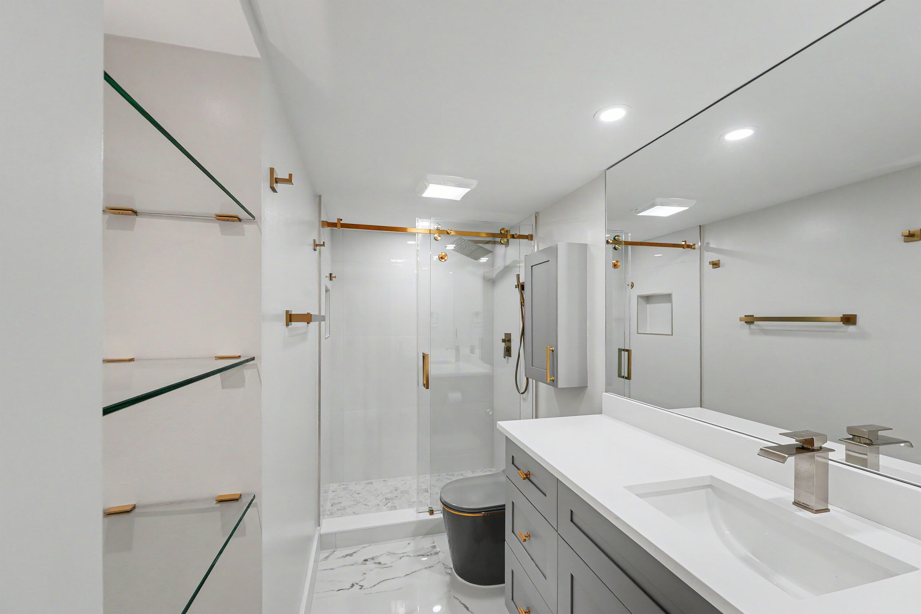 2005 Granada Drive B3