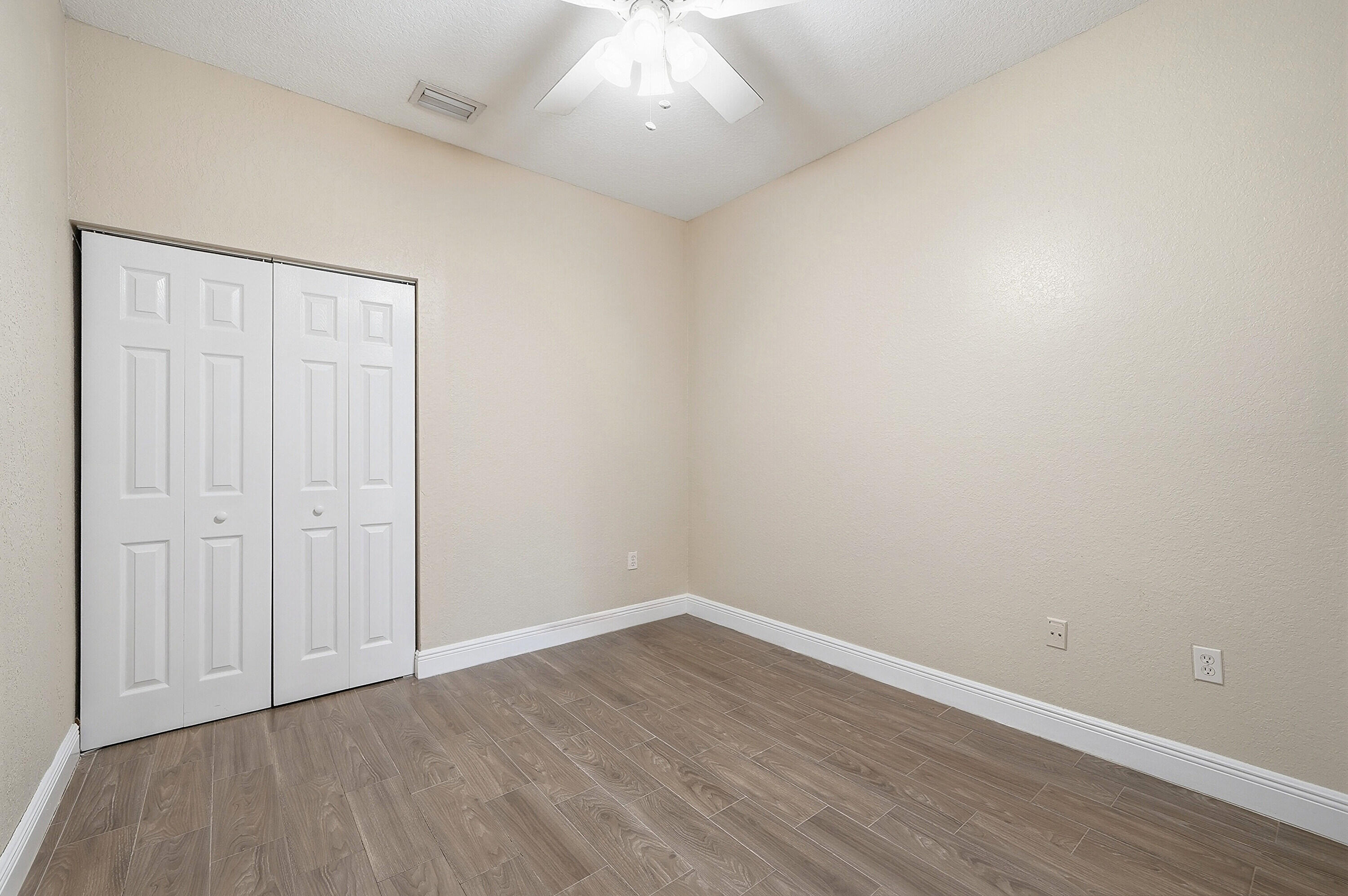 6532 Catalina Lane
