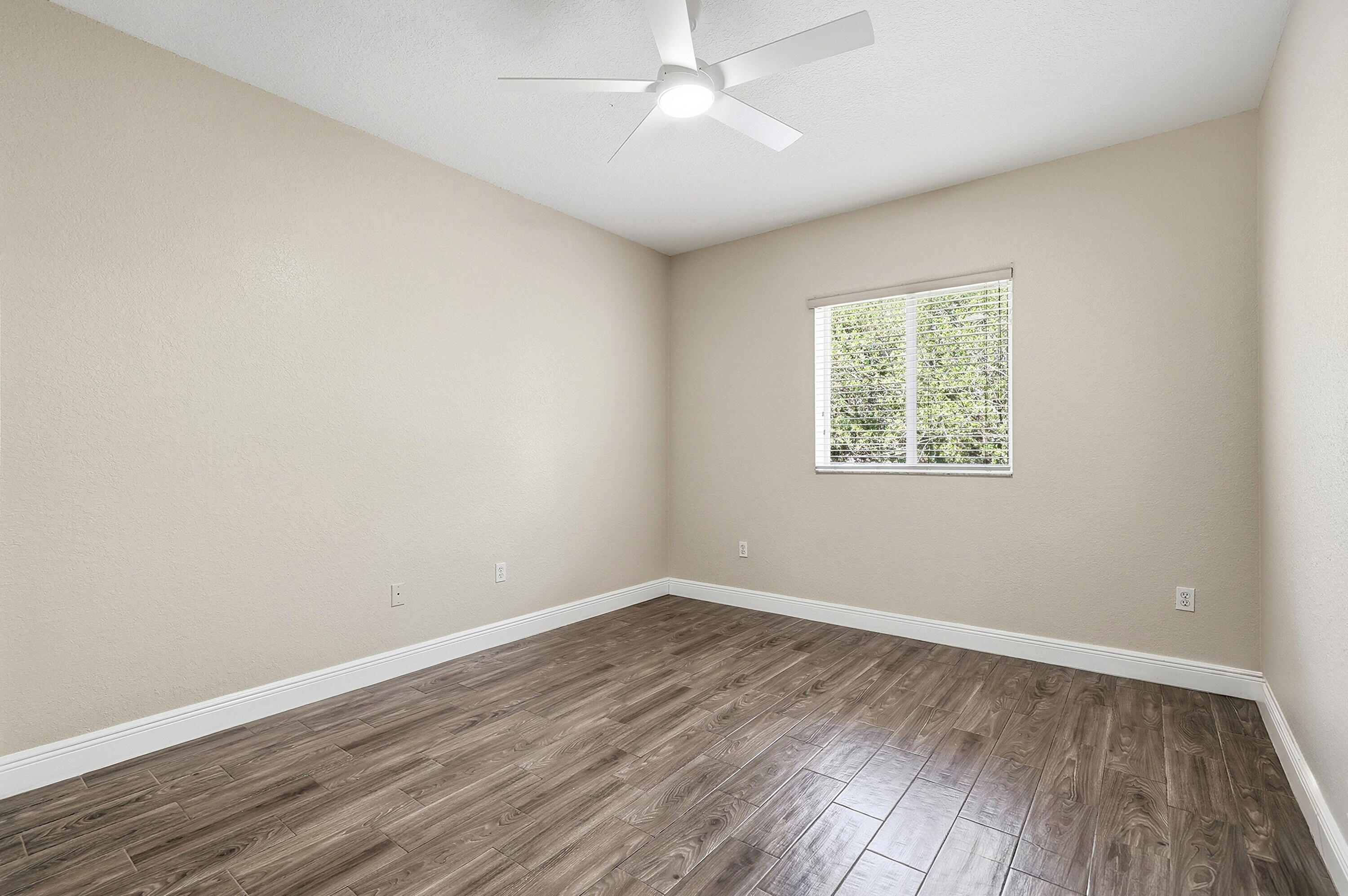 6532 Catalina Lane