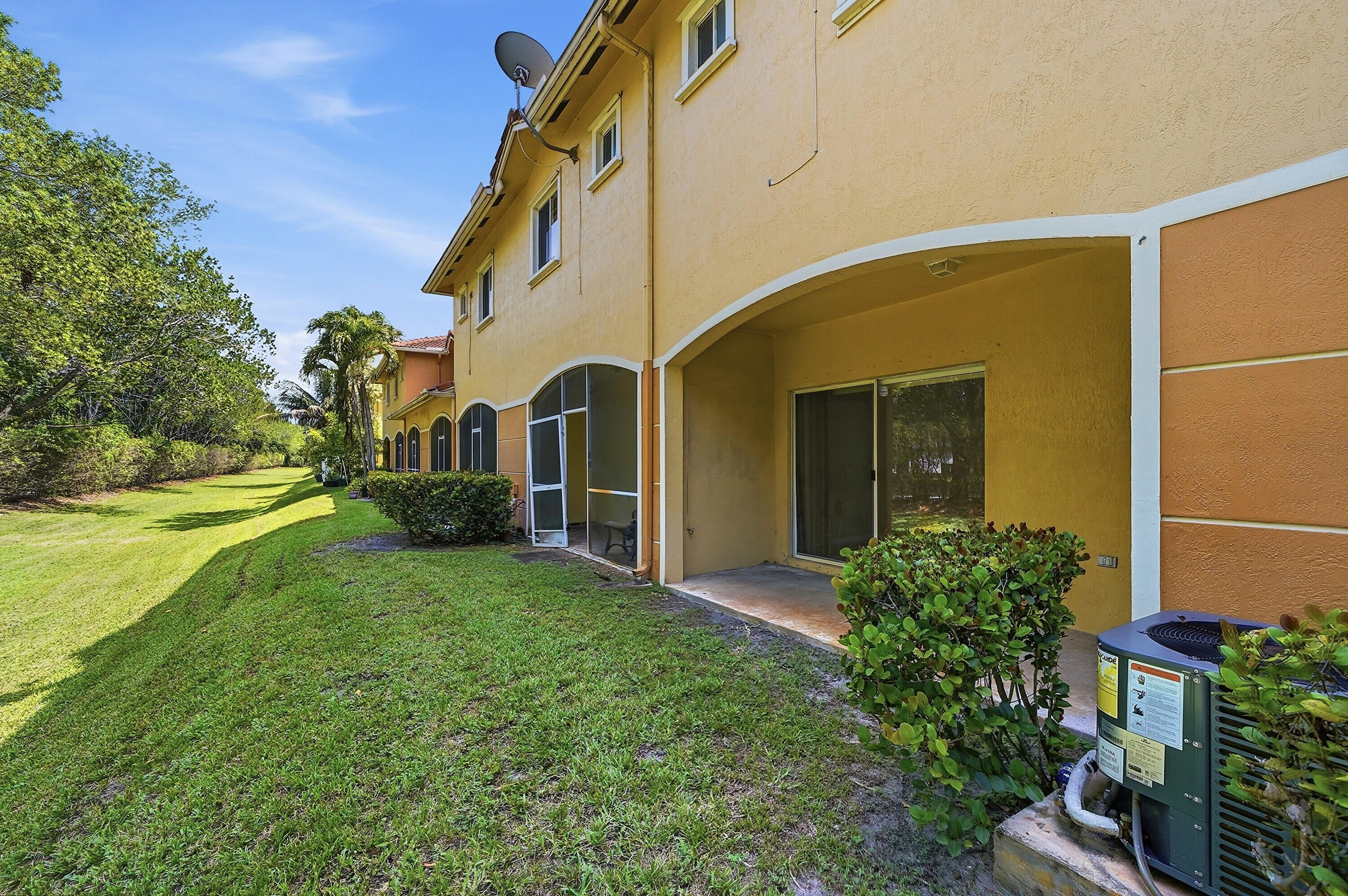 6532 Catalina Lane