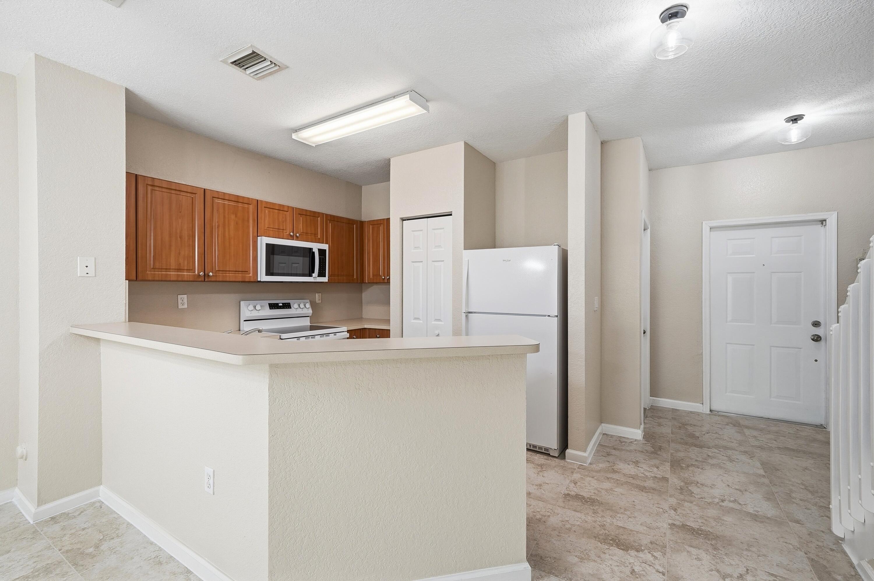 6532 Catalina Lane