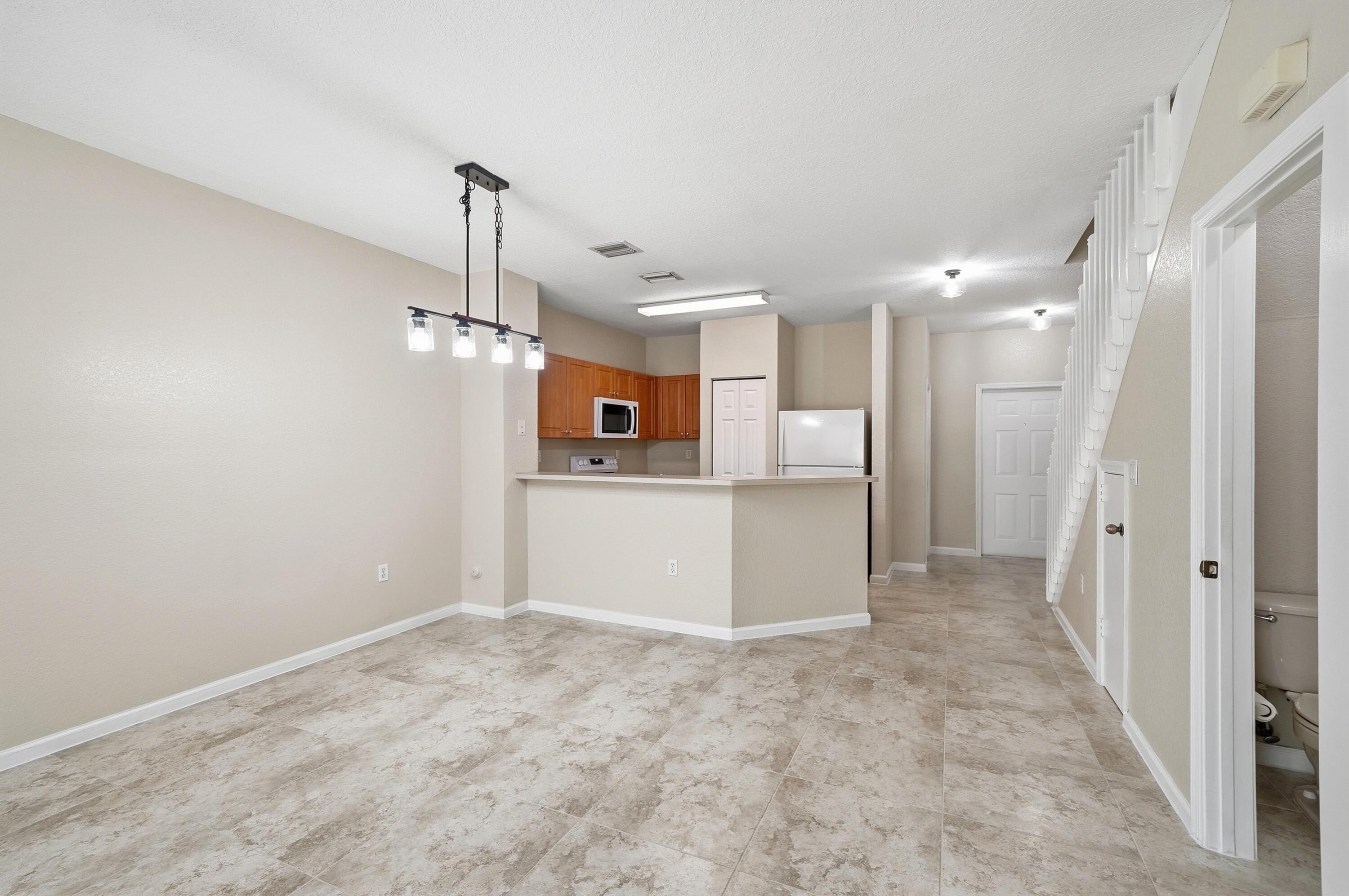 6532 Catalina Lane