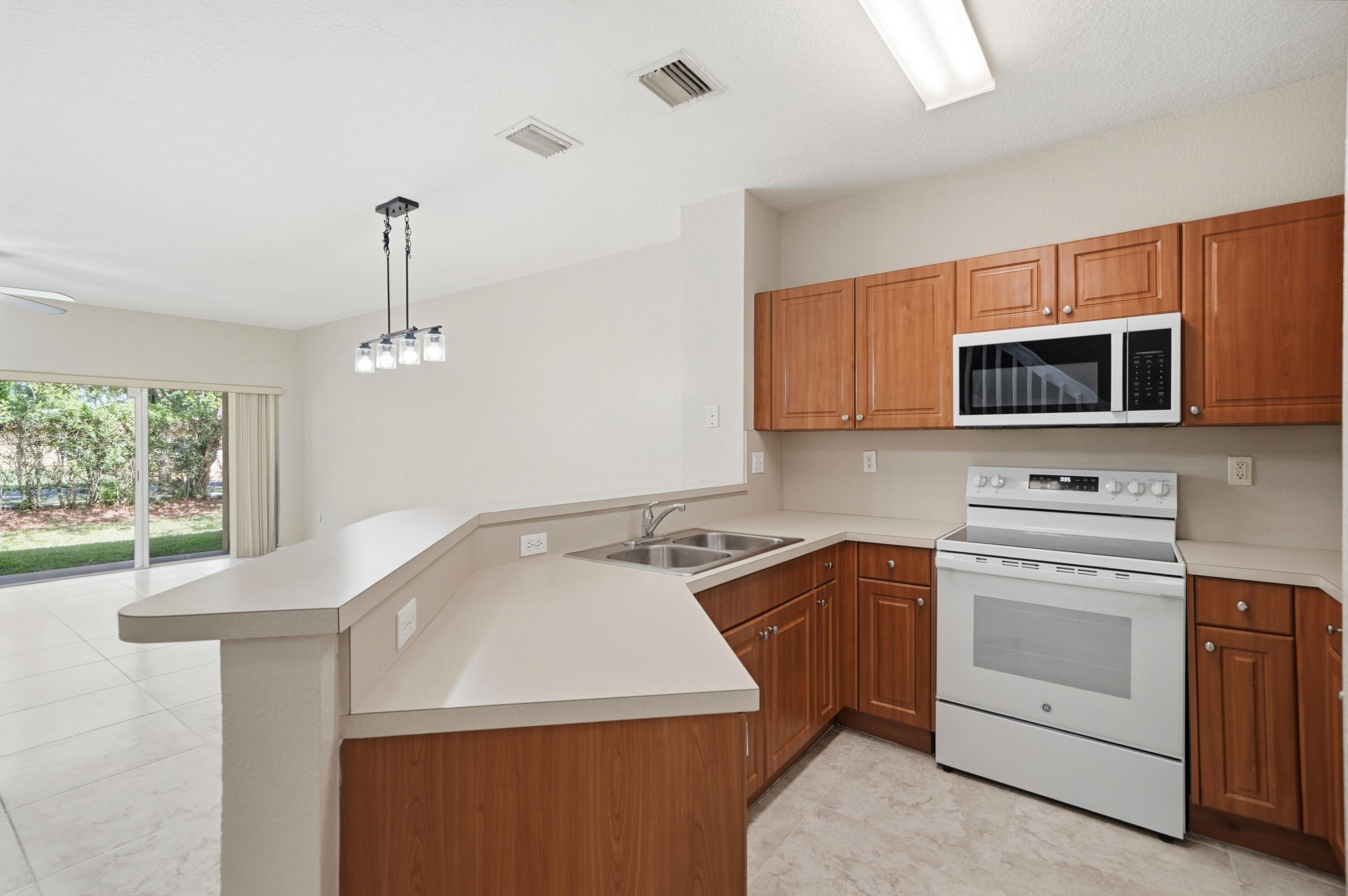 6532 Catalina Lane