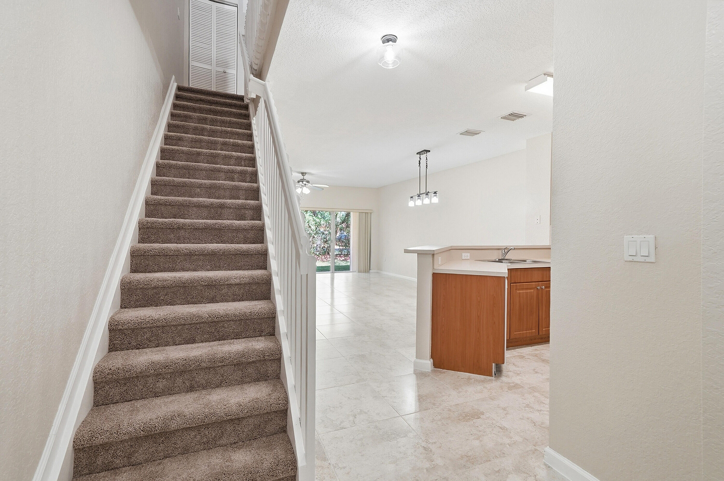 6532 Catalina Lane