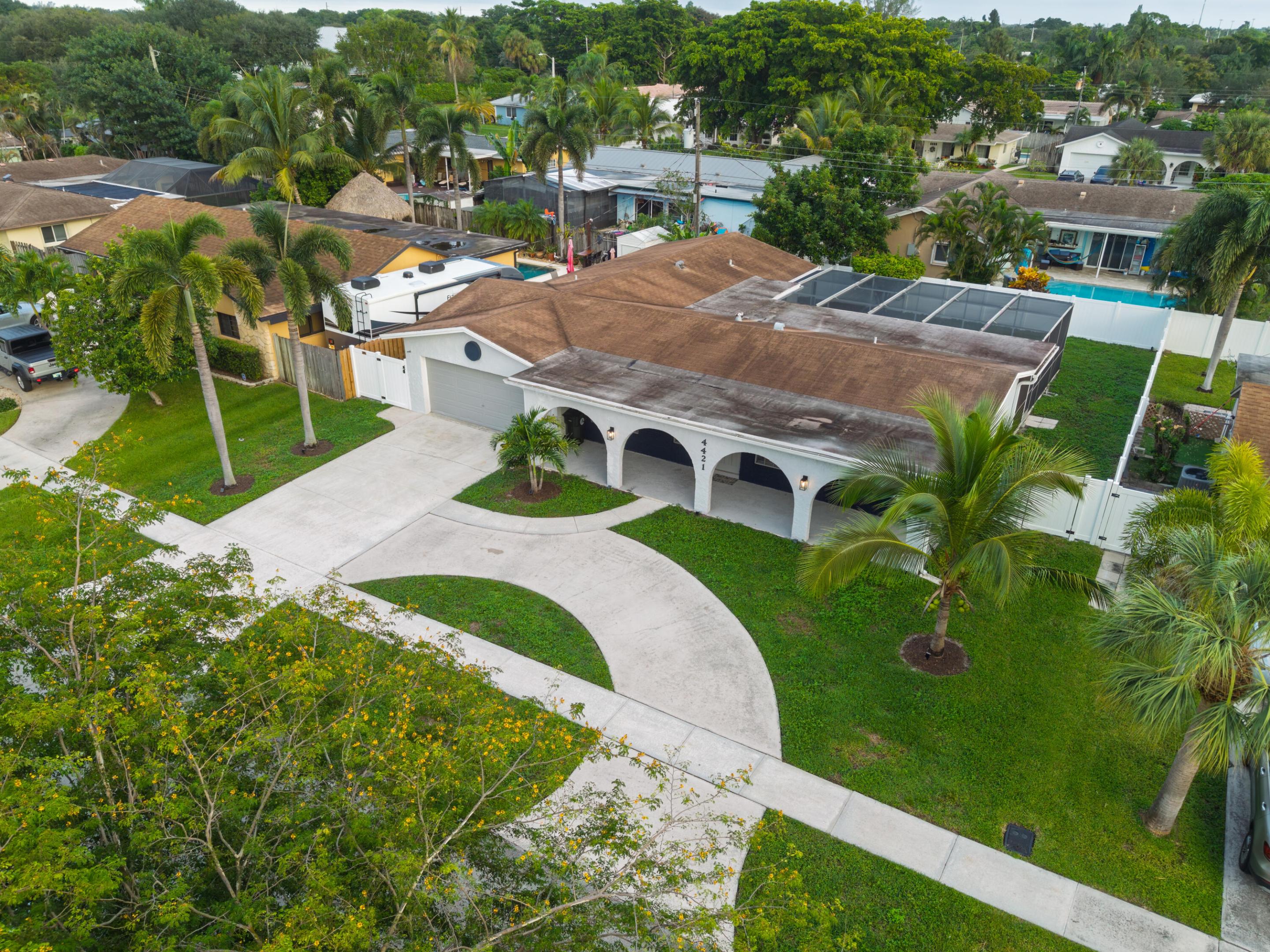 4421 NW 2ND Court