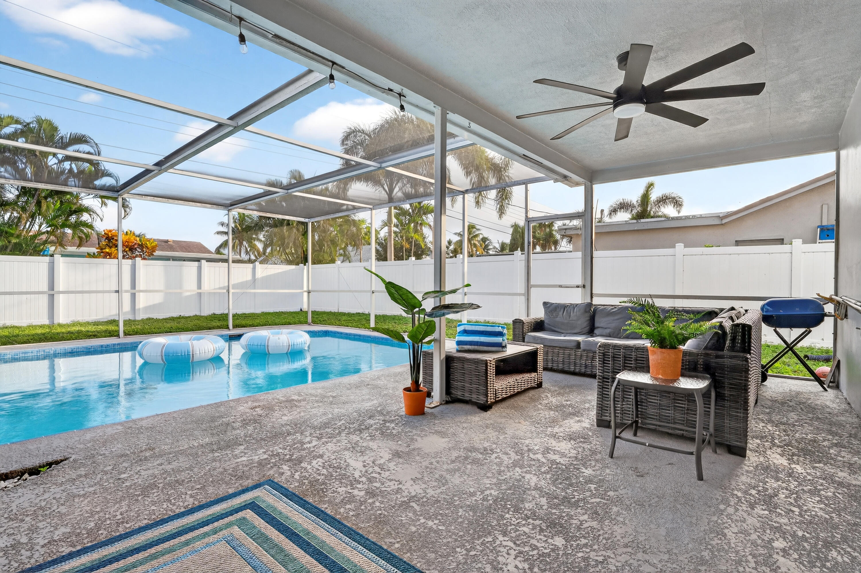 4421 NW 2ND Court