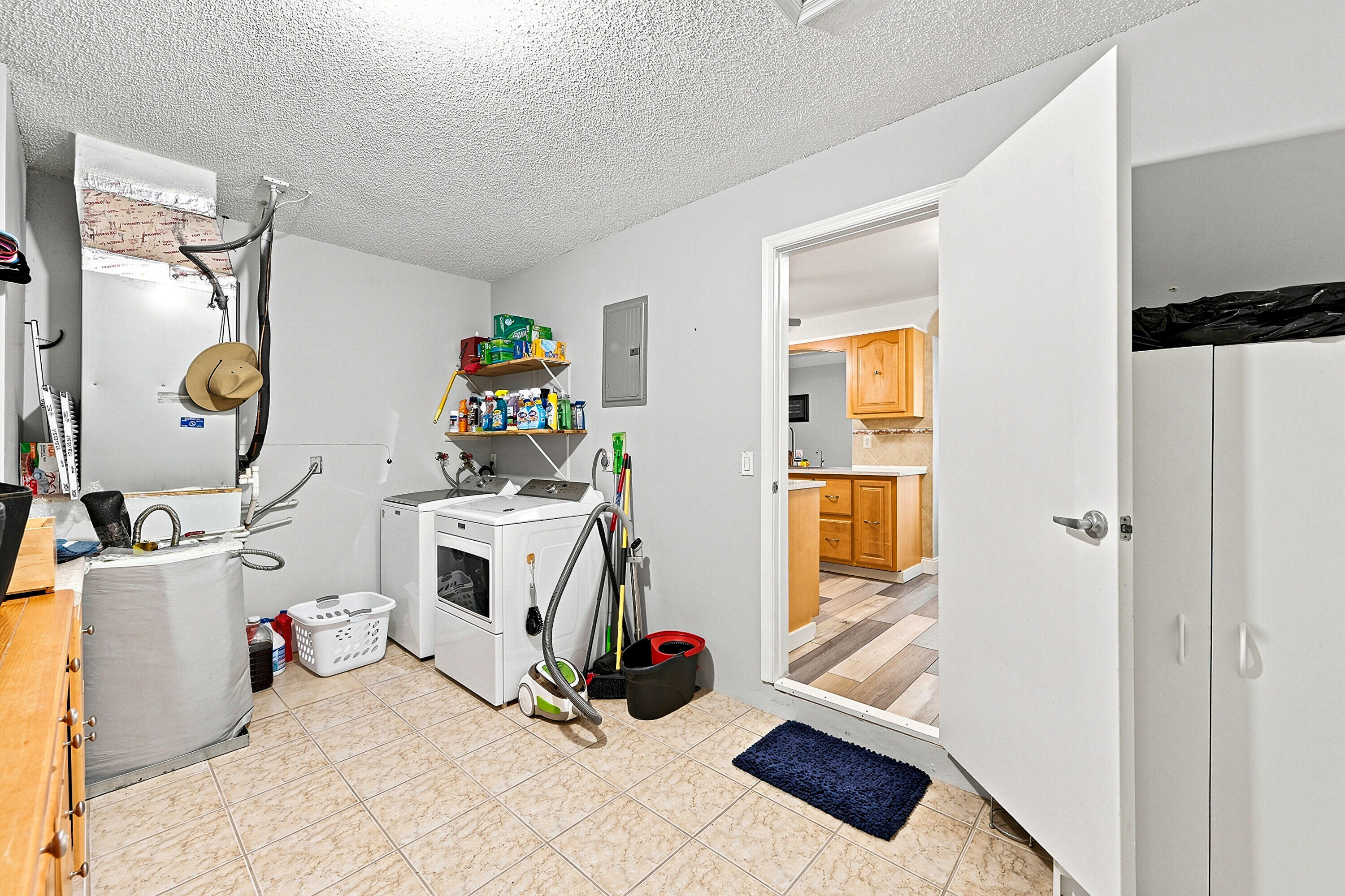 8960 NW 12TH Place