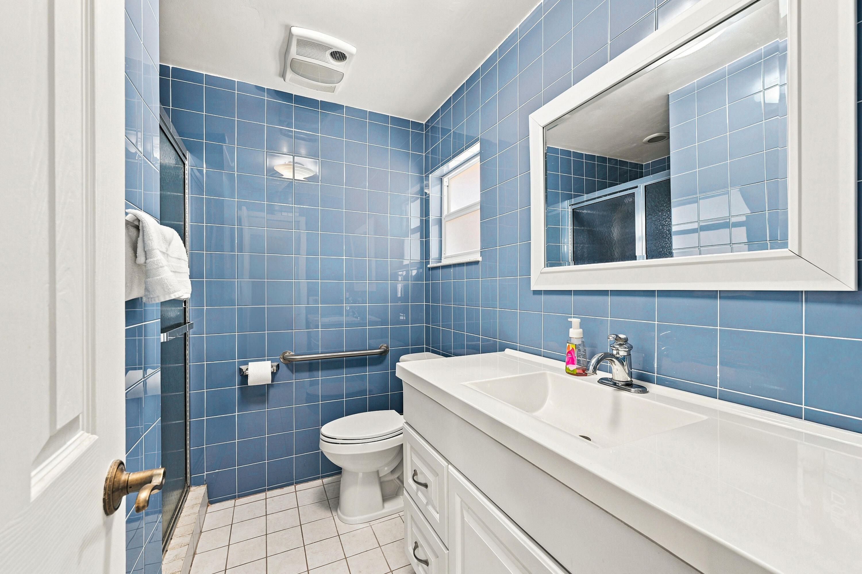 8960 NW 12TH Place