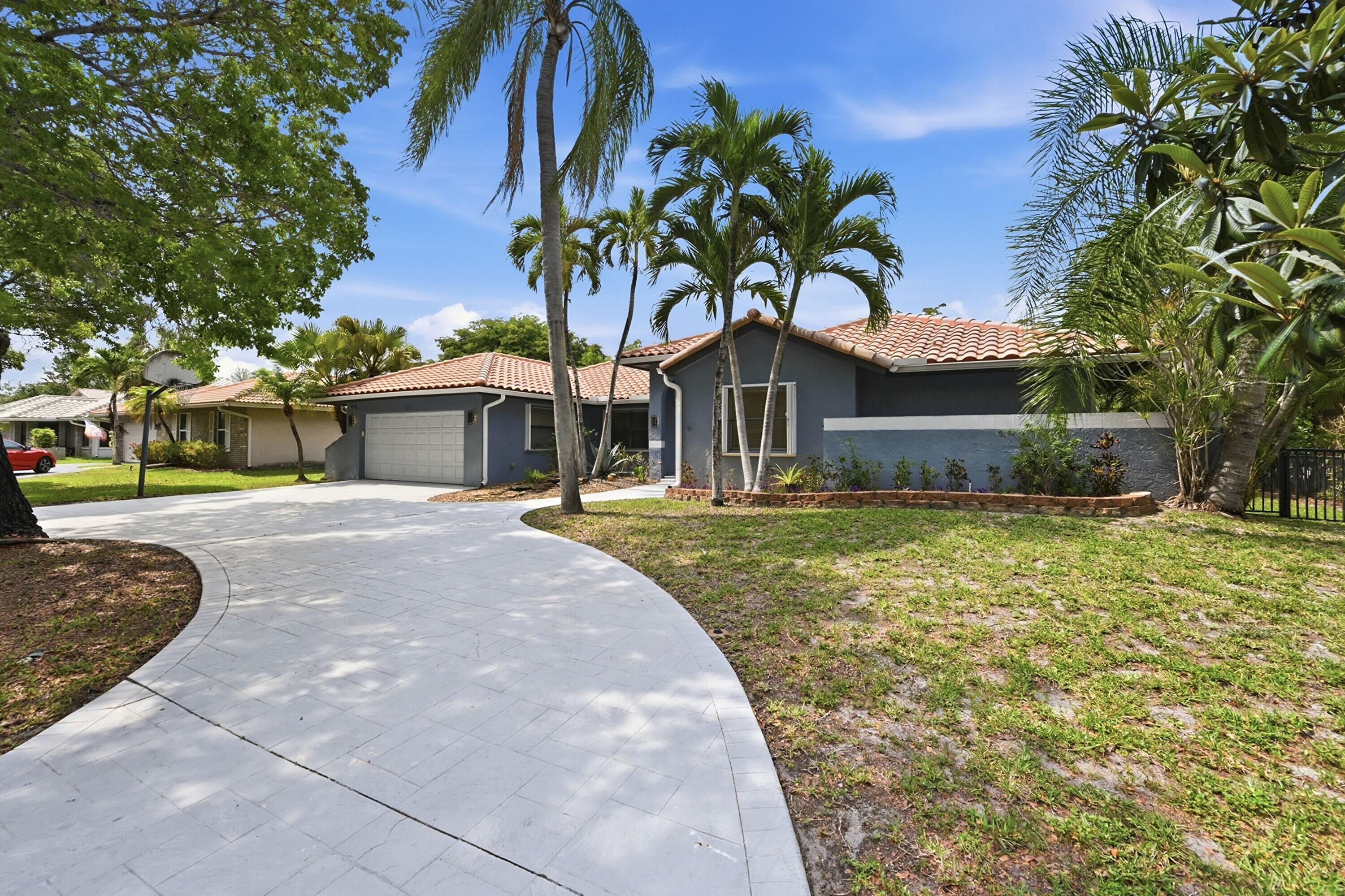 9033 NW 47th Court