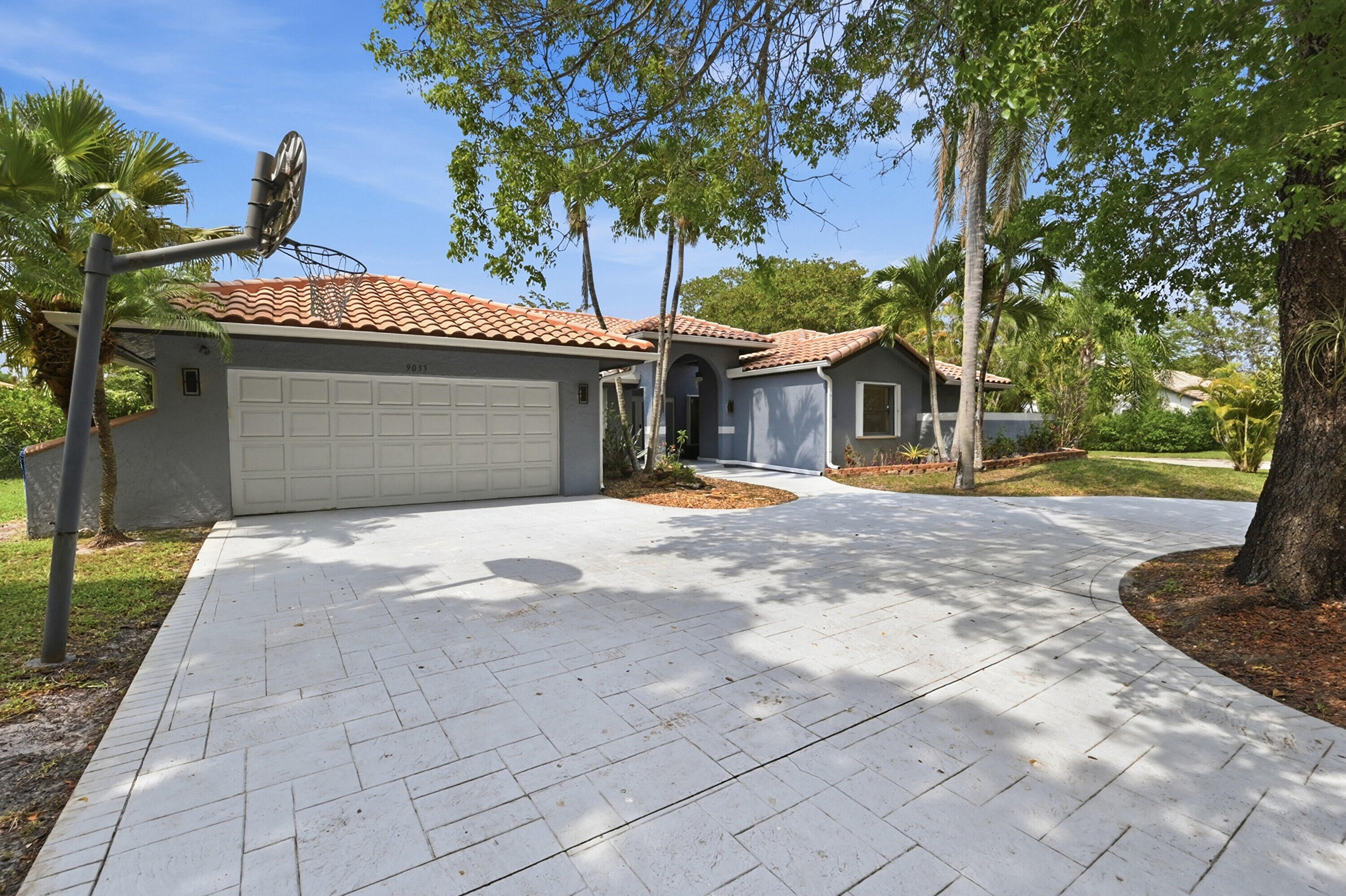 9033 NW 47th Court